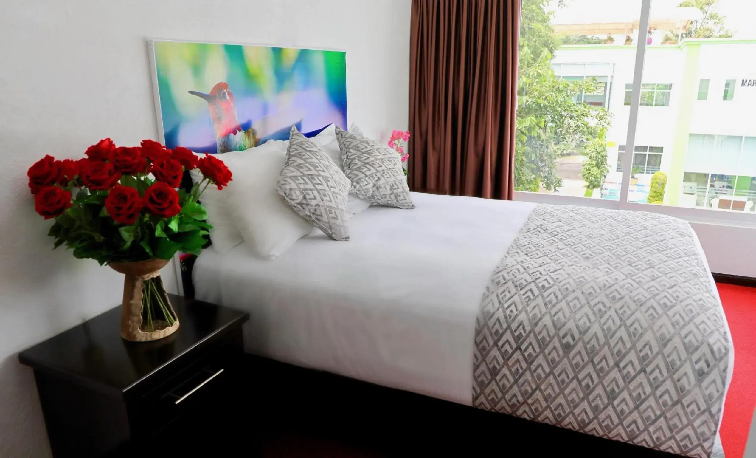 Deluxe Queen Room in Hotel Maragreens Deluxe Queen Room in Hotel Maragreens