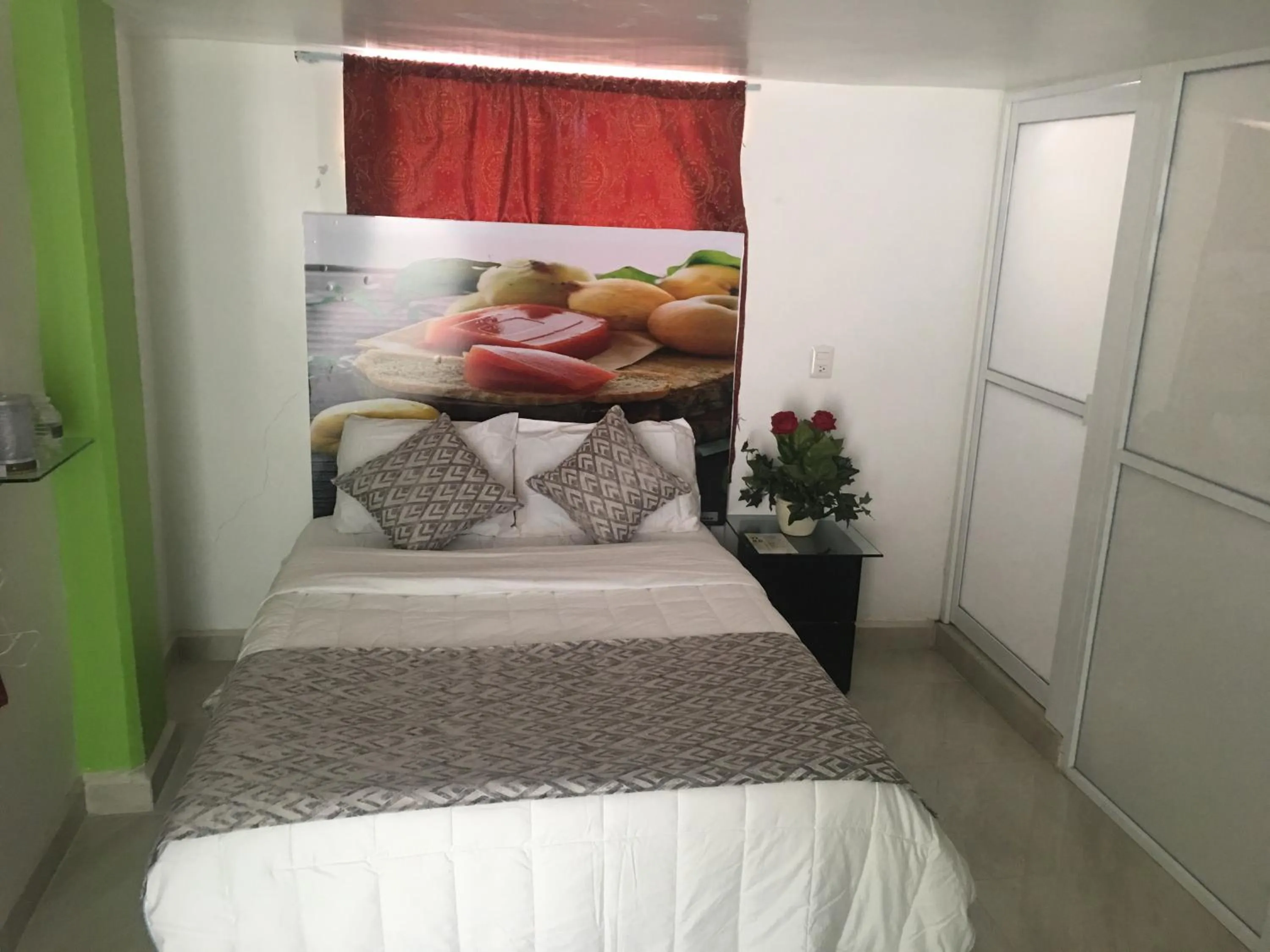 Bed in Hotel Maragreens