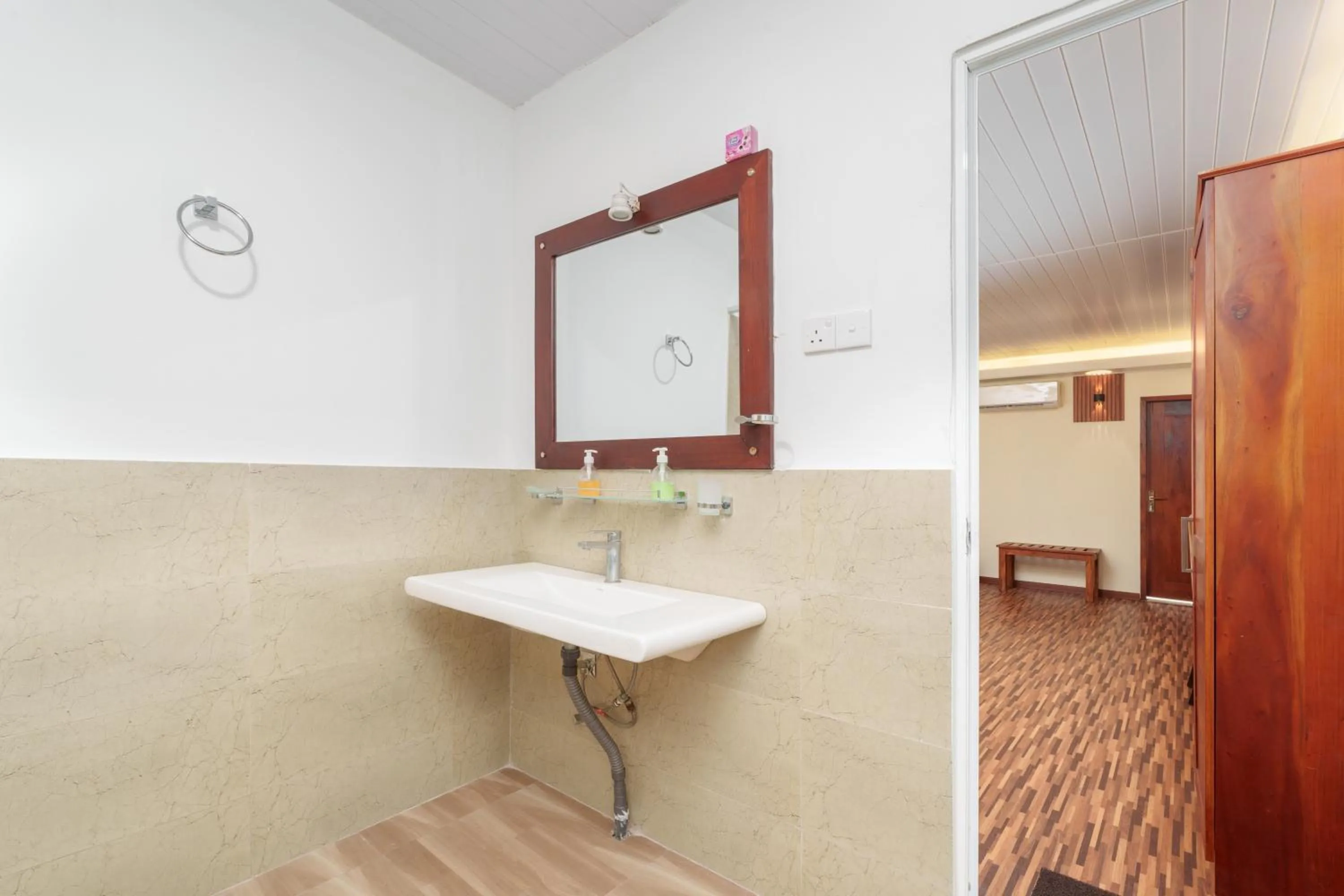 Beach Corridor Hotel & Spa with Free Airport shuttle