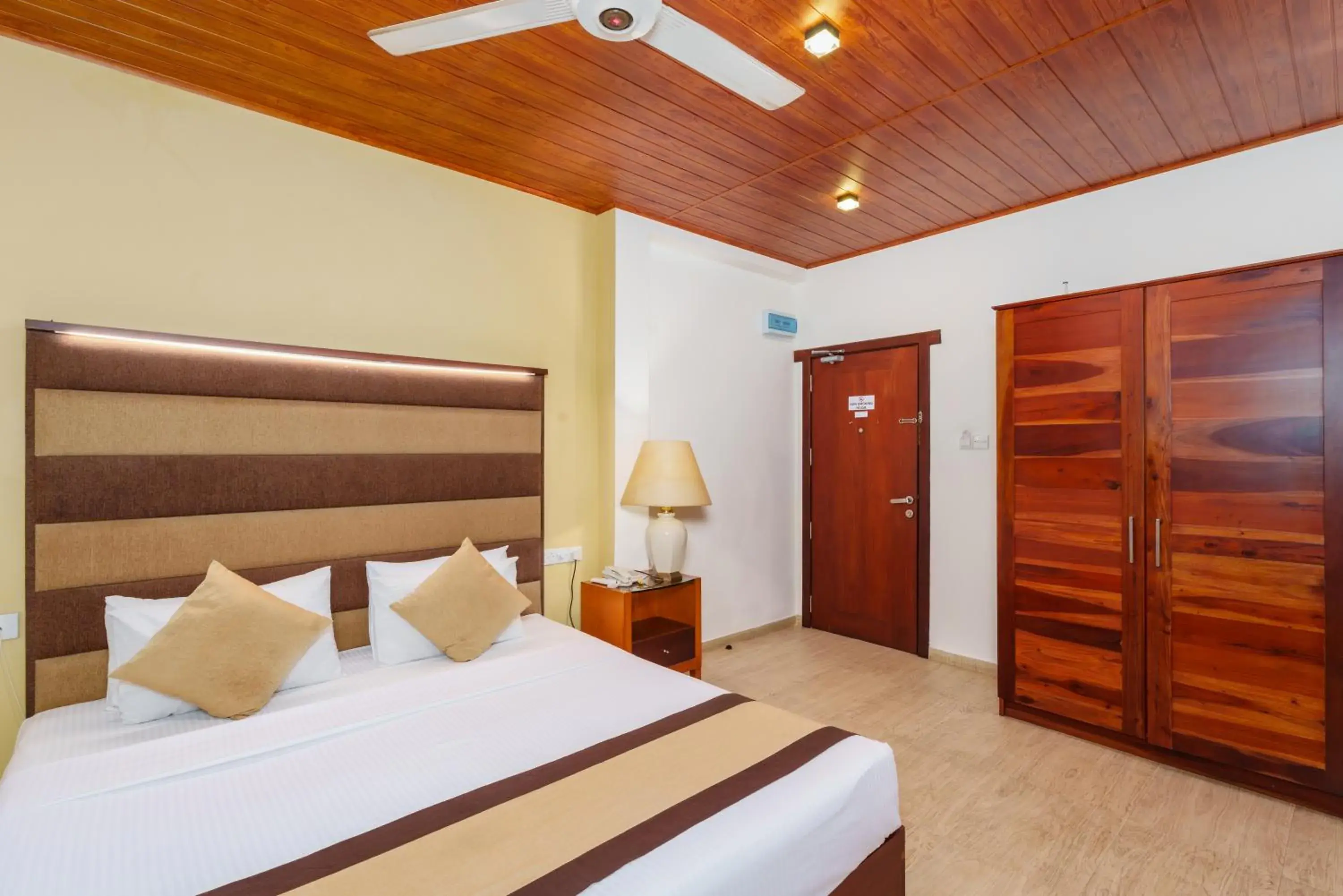 Standard Double Room - single occupancy in Beach Corridor Hotel & Spa with Free Airport shuttle Standard Double Room - single occupancy in Beach Corridor Hotel & Spa with Free Airport shuttle