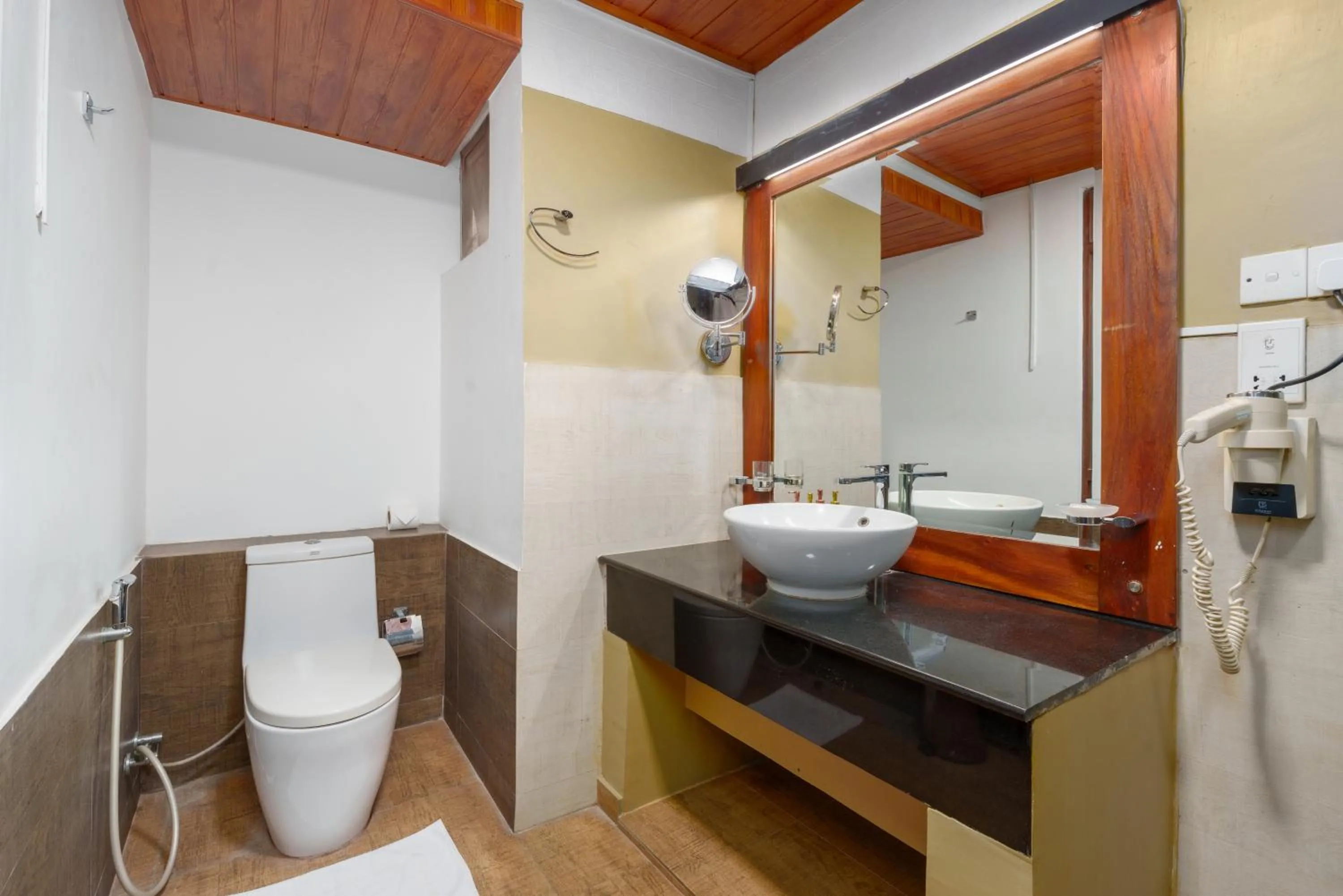 Beach Corridor Hotel & Spa with Free Airport shuttle