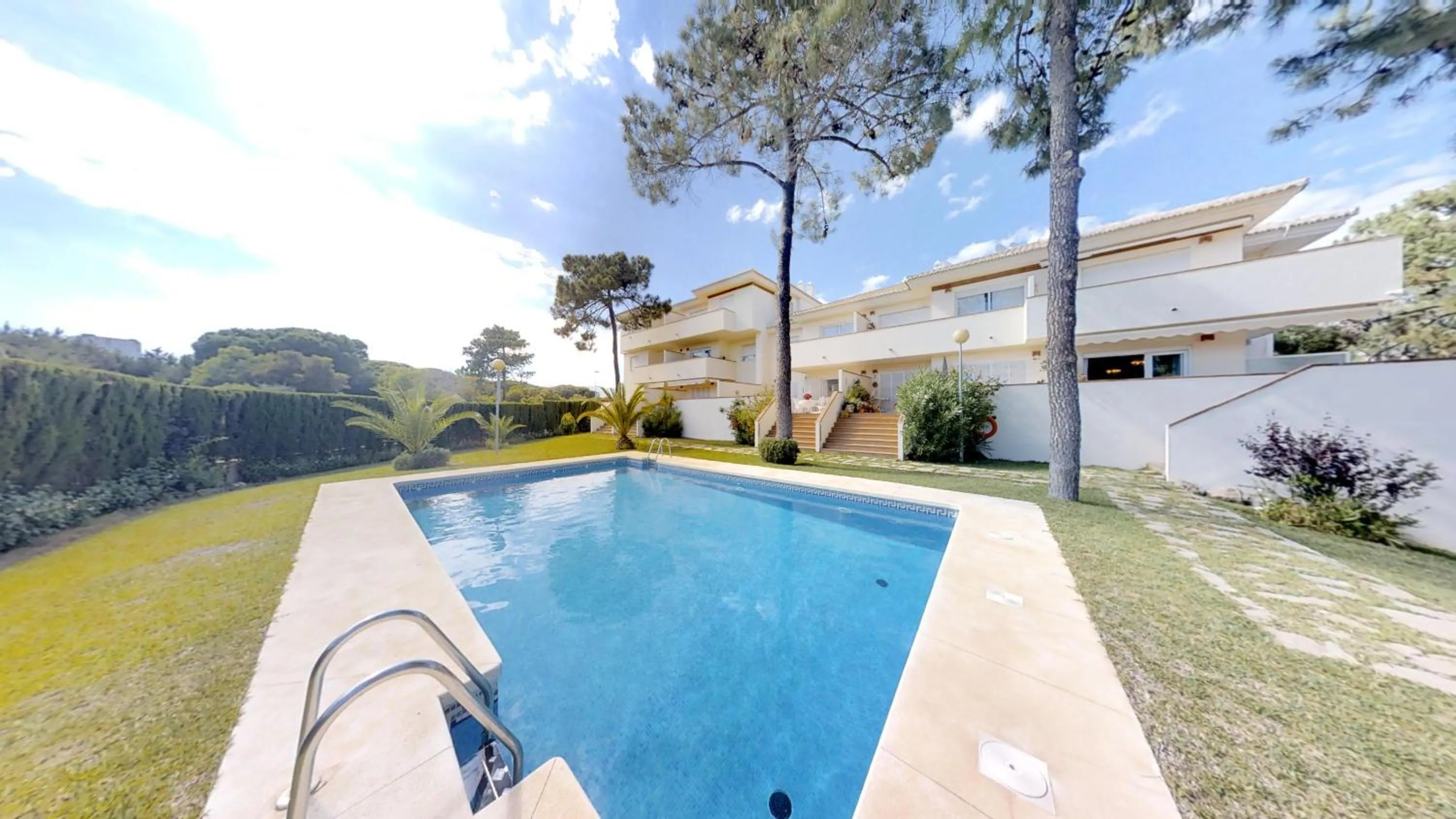Property building in Very nice family apartment, direct pool access