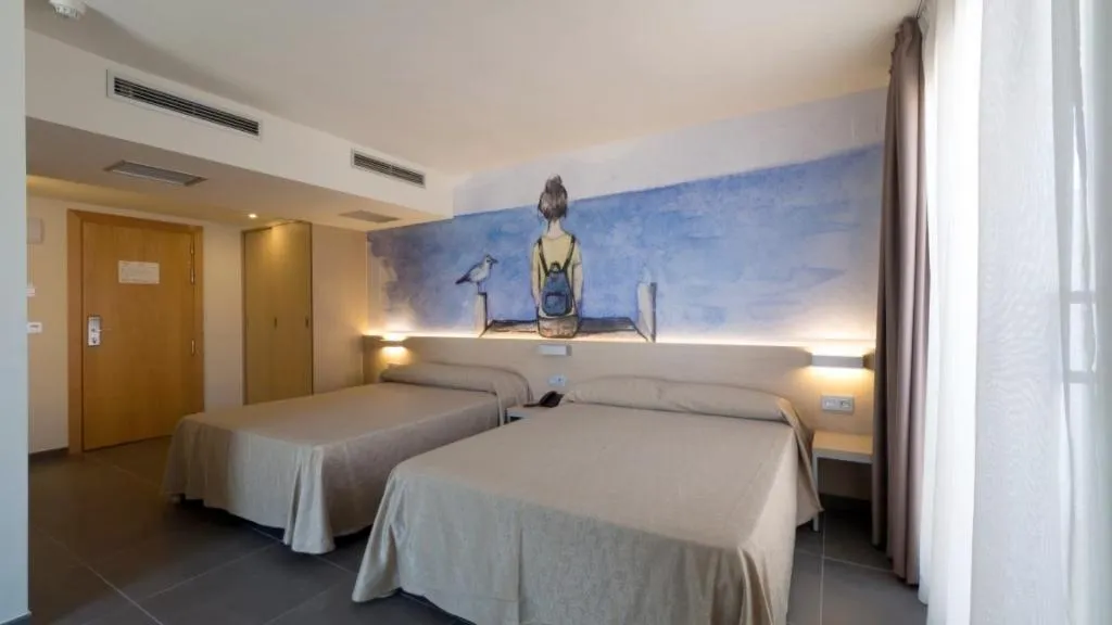 Photo of the whole room, Bed in Hotel Riviera