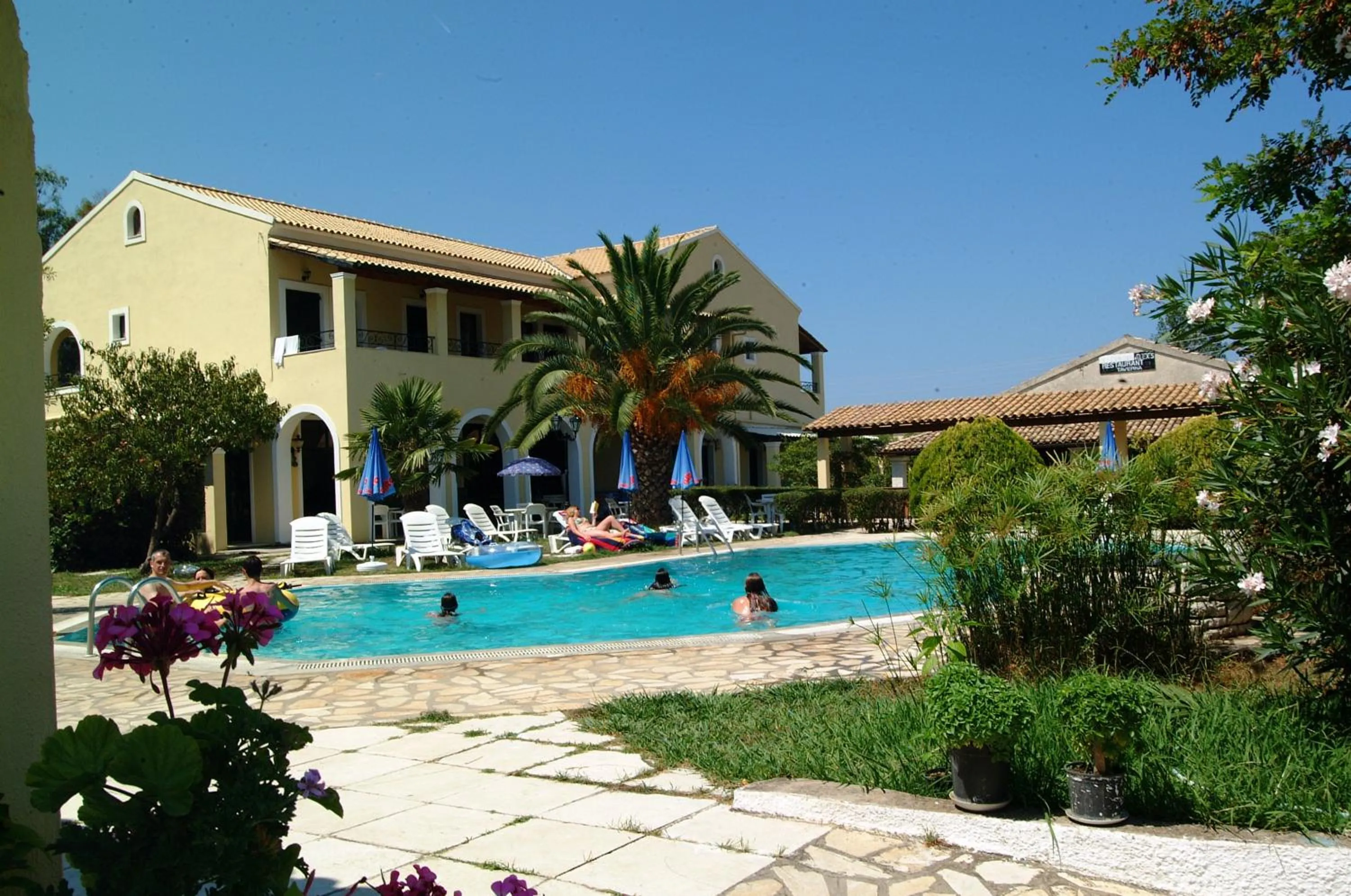 Swimming pool in Acharavi Garden