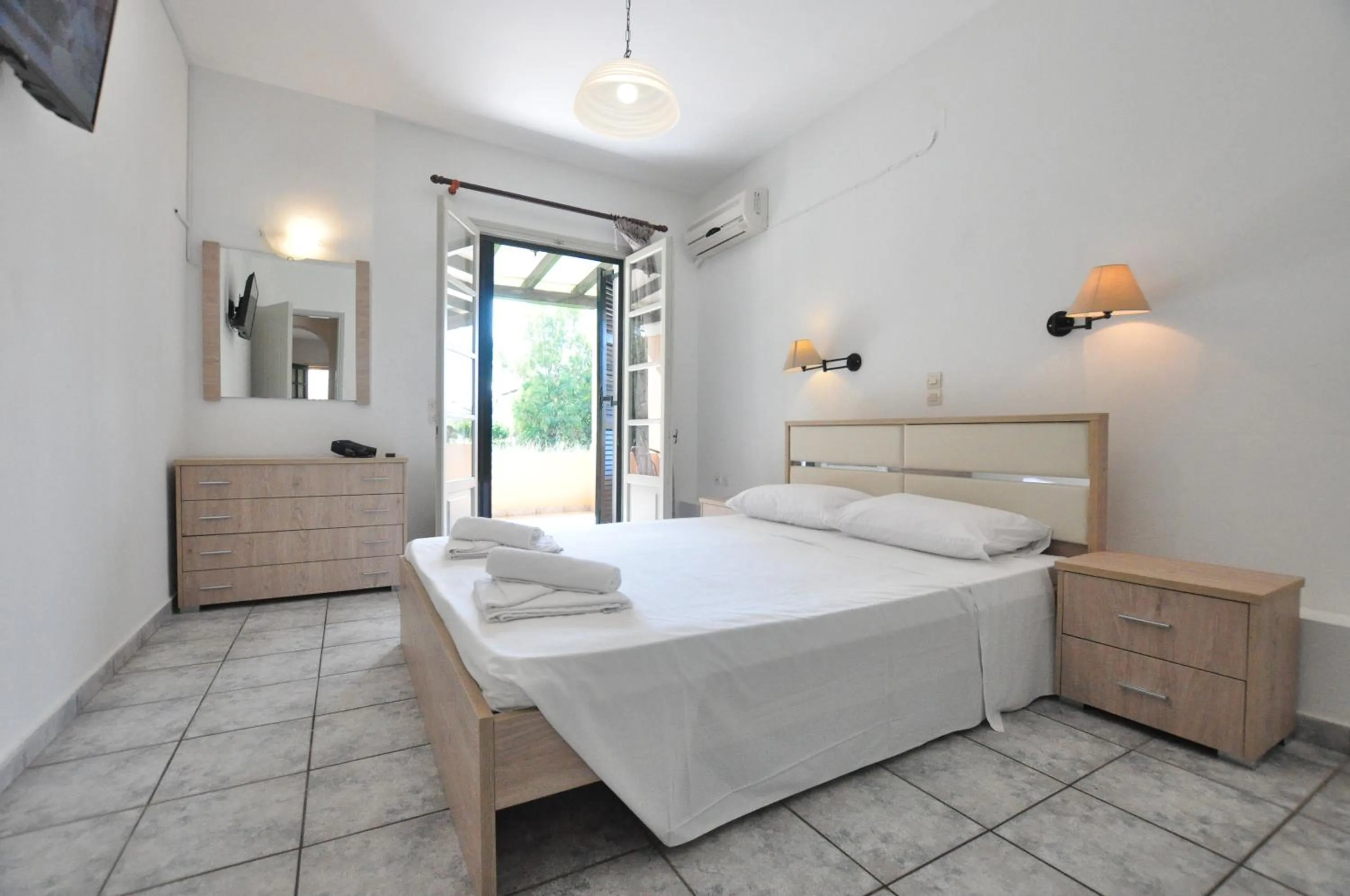 Bedroom in Acharavi Garden