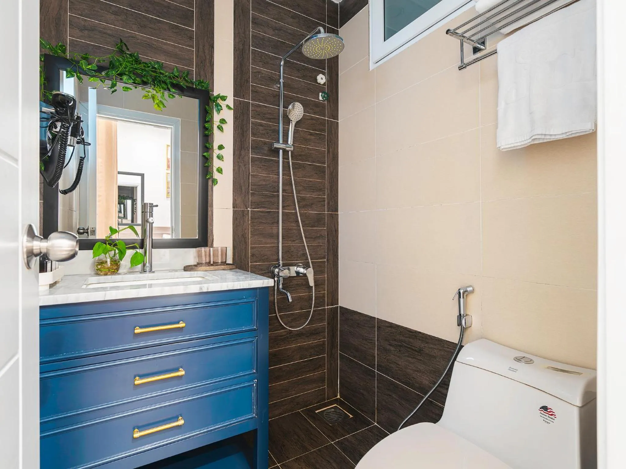 Shower in La Cle' Đà Lạt