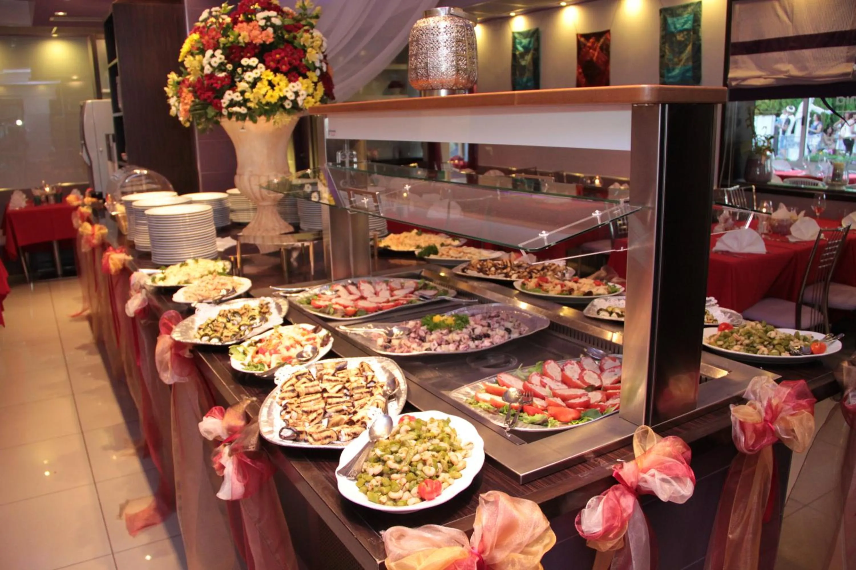 Restaurant/places to eat in Hotel Germania