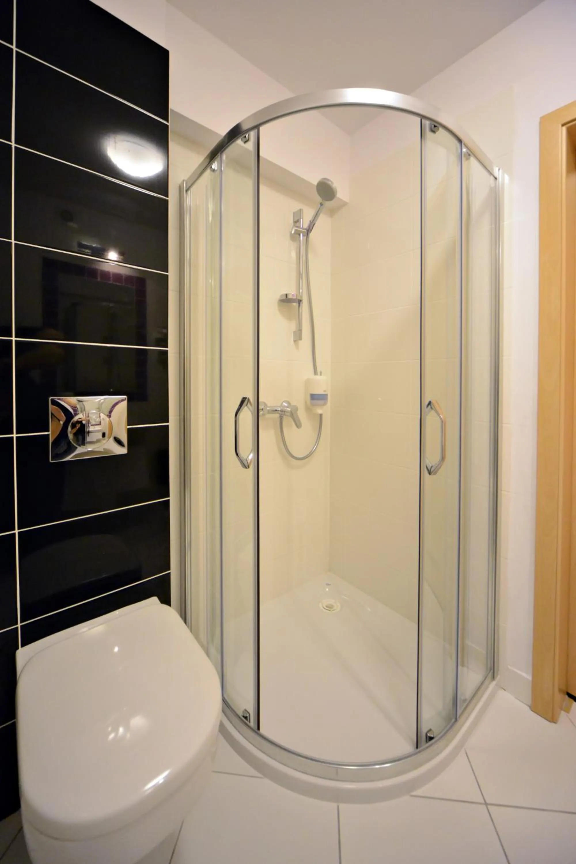 Shower in Mela Verde