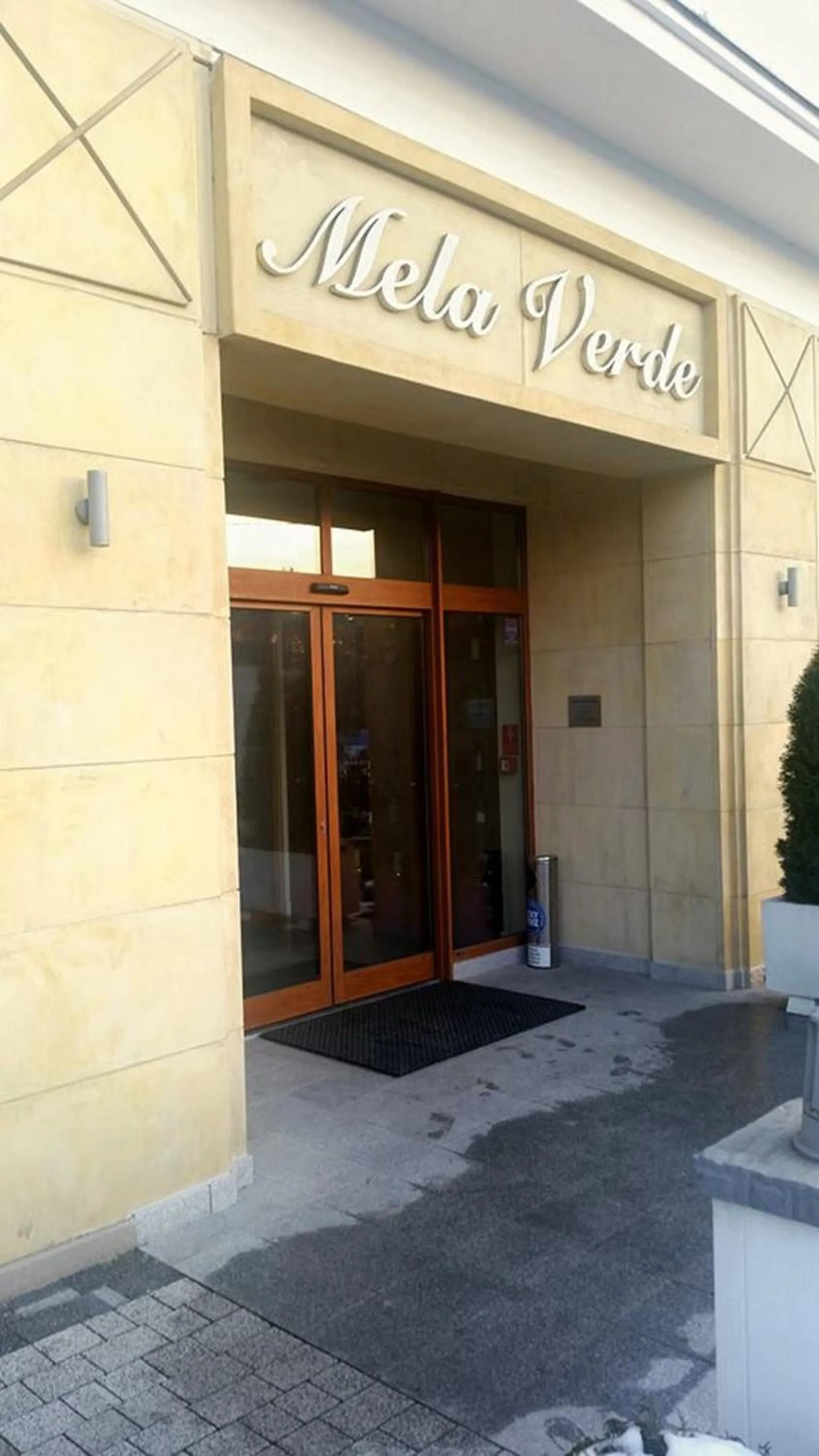 Facade/entrance in Mela Verde