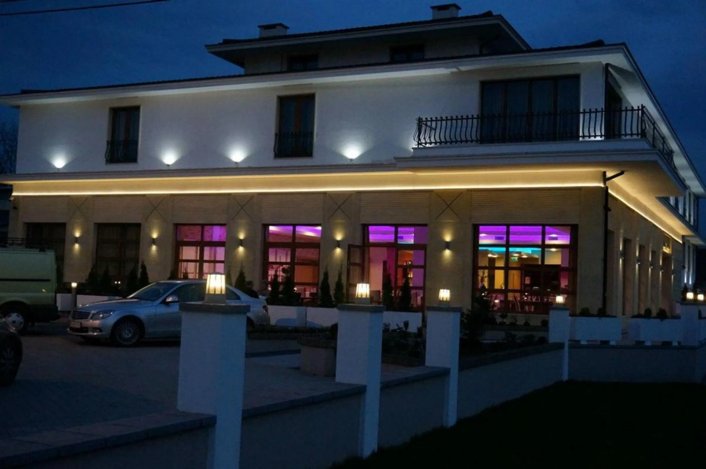 Facade/entrance in Mela Verde
