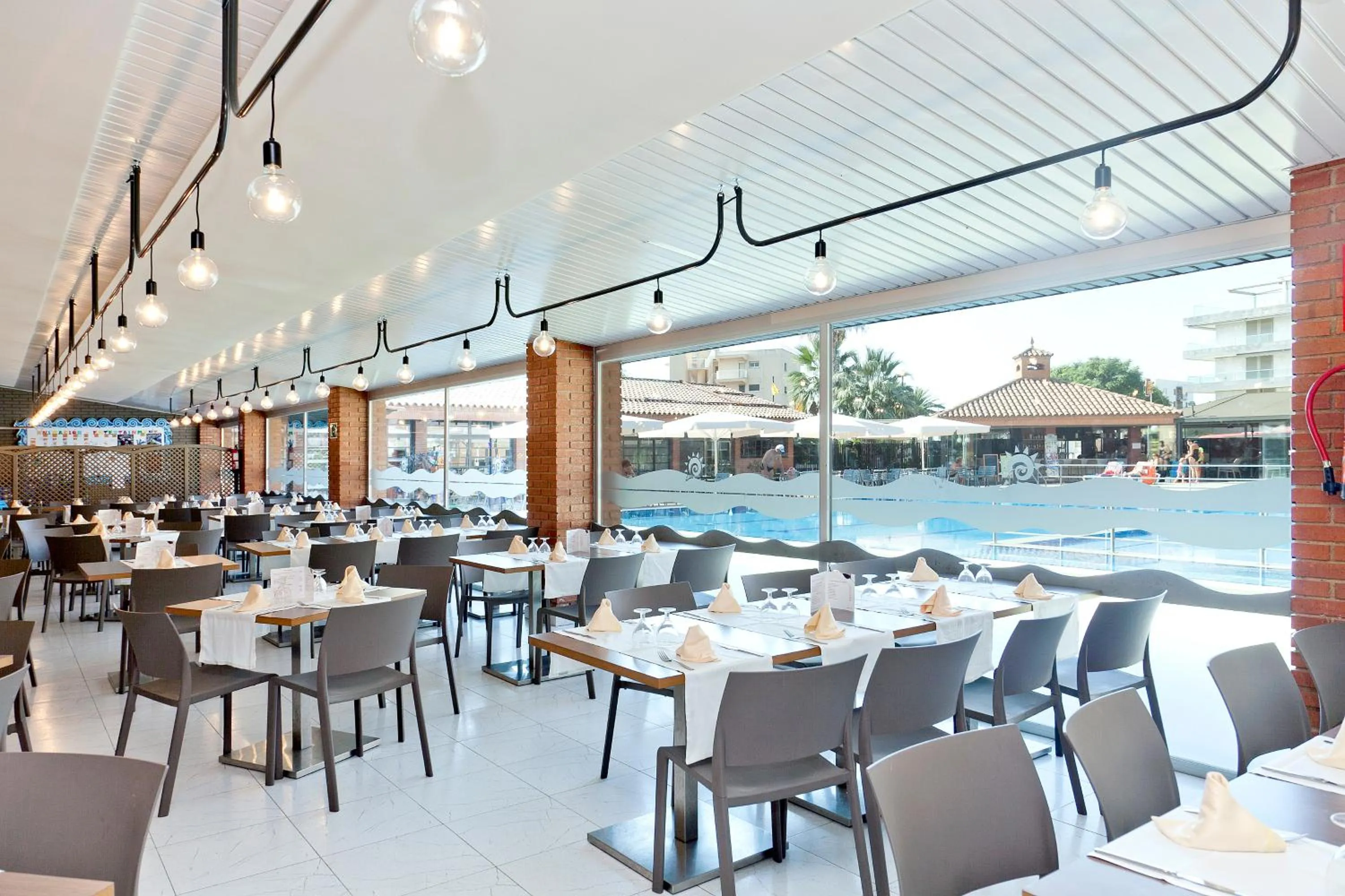 Restaurant/places to eat in Voramar Cambrils