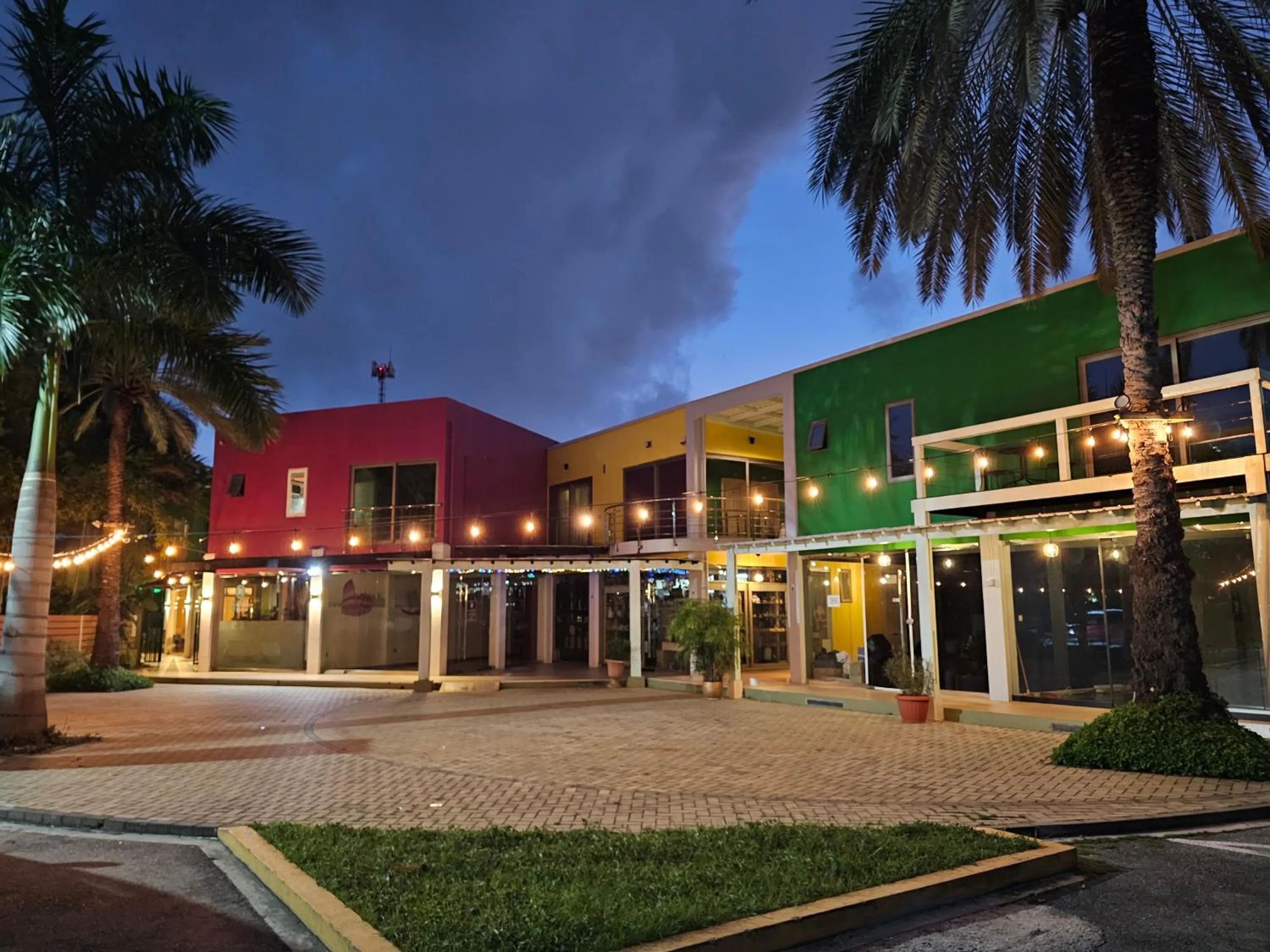 Property building in Quints Travelers Inn