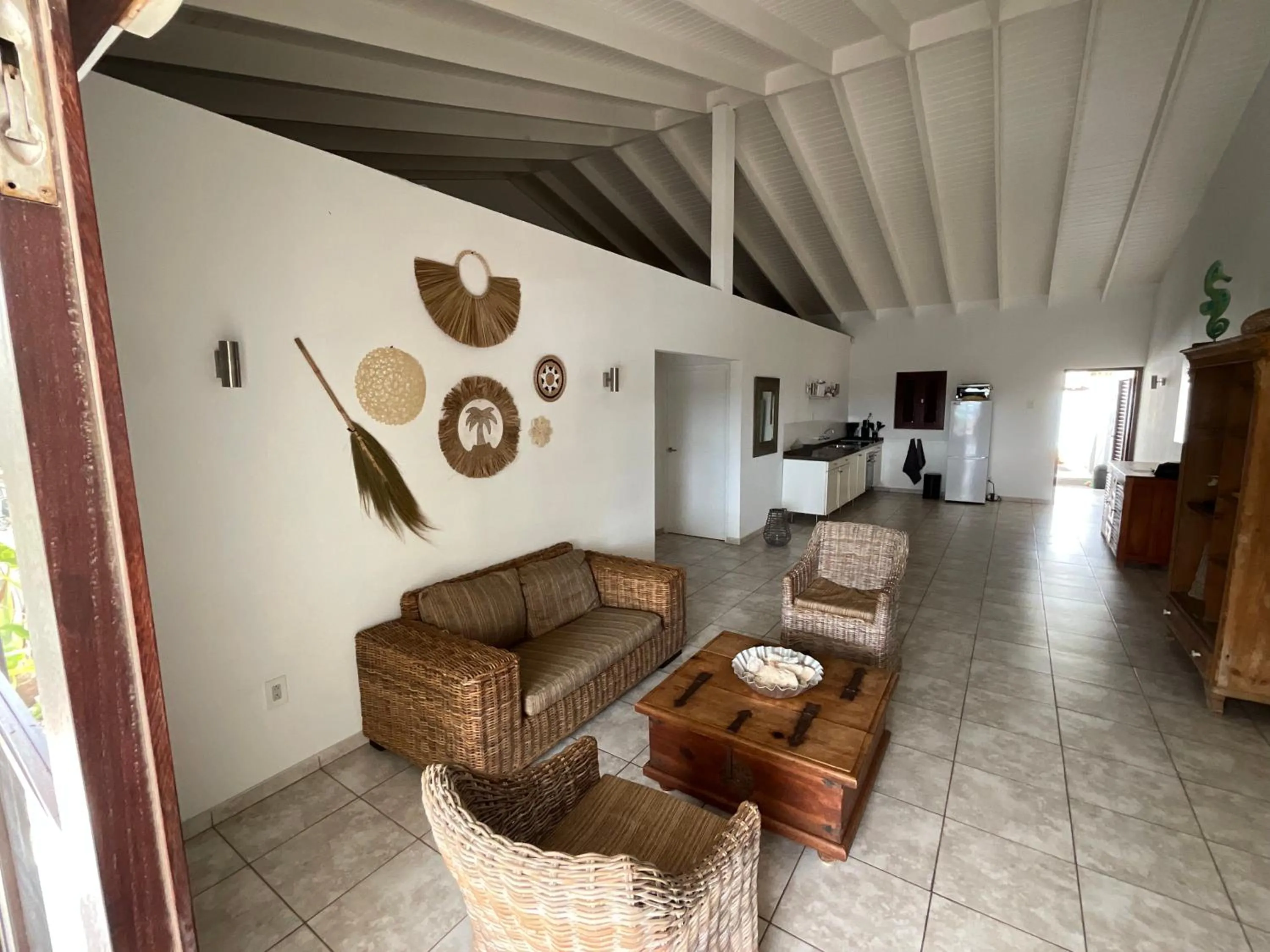 Living room in Bantopa Apartments