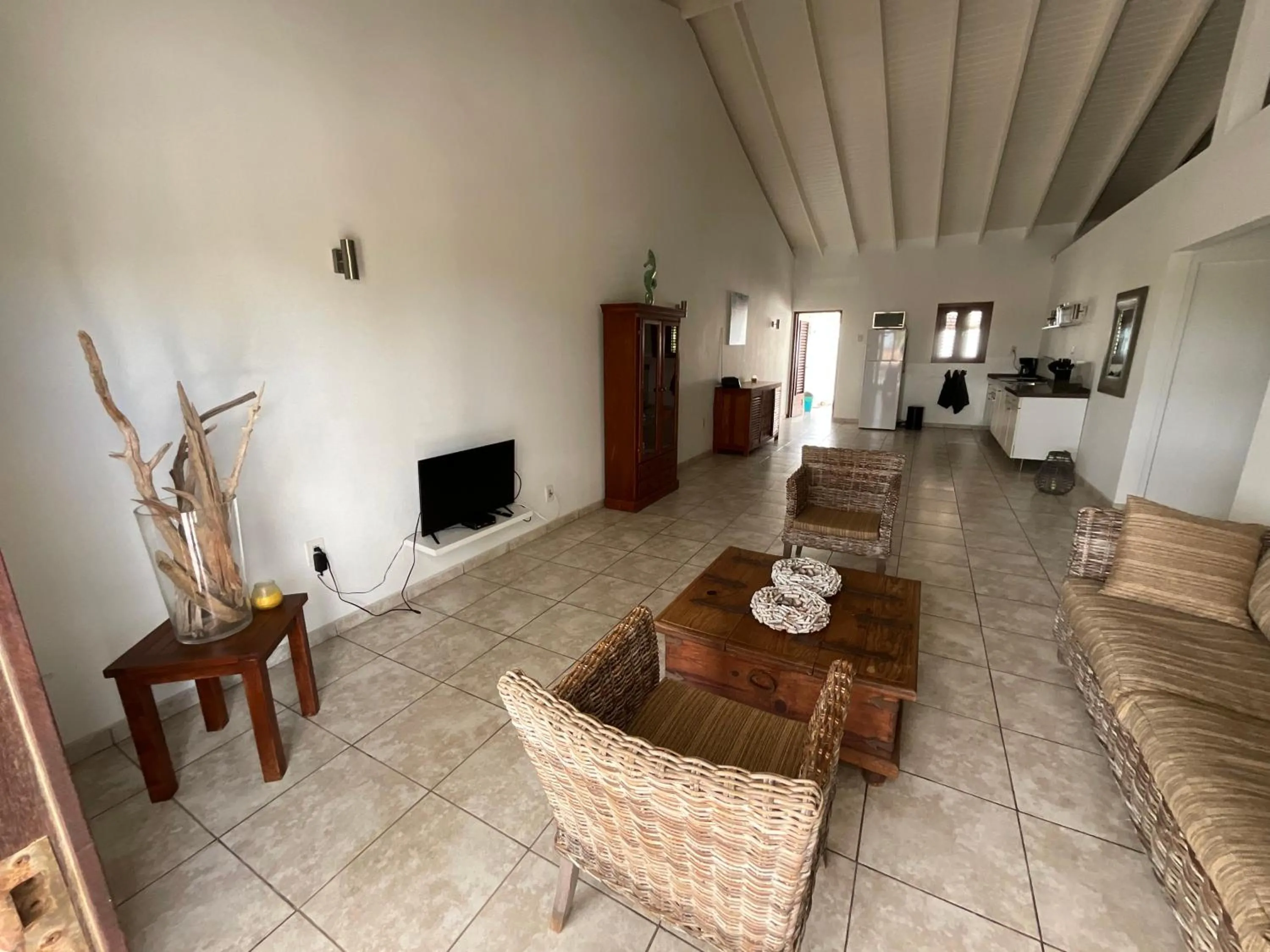 Living room in Bantopa Apartments