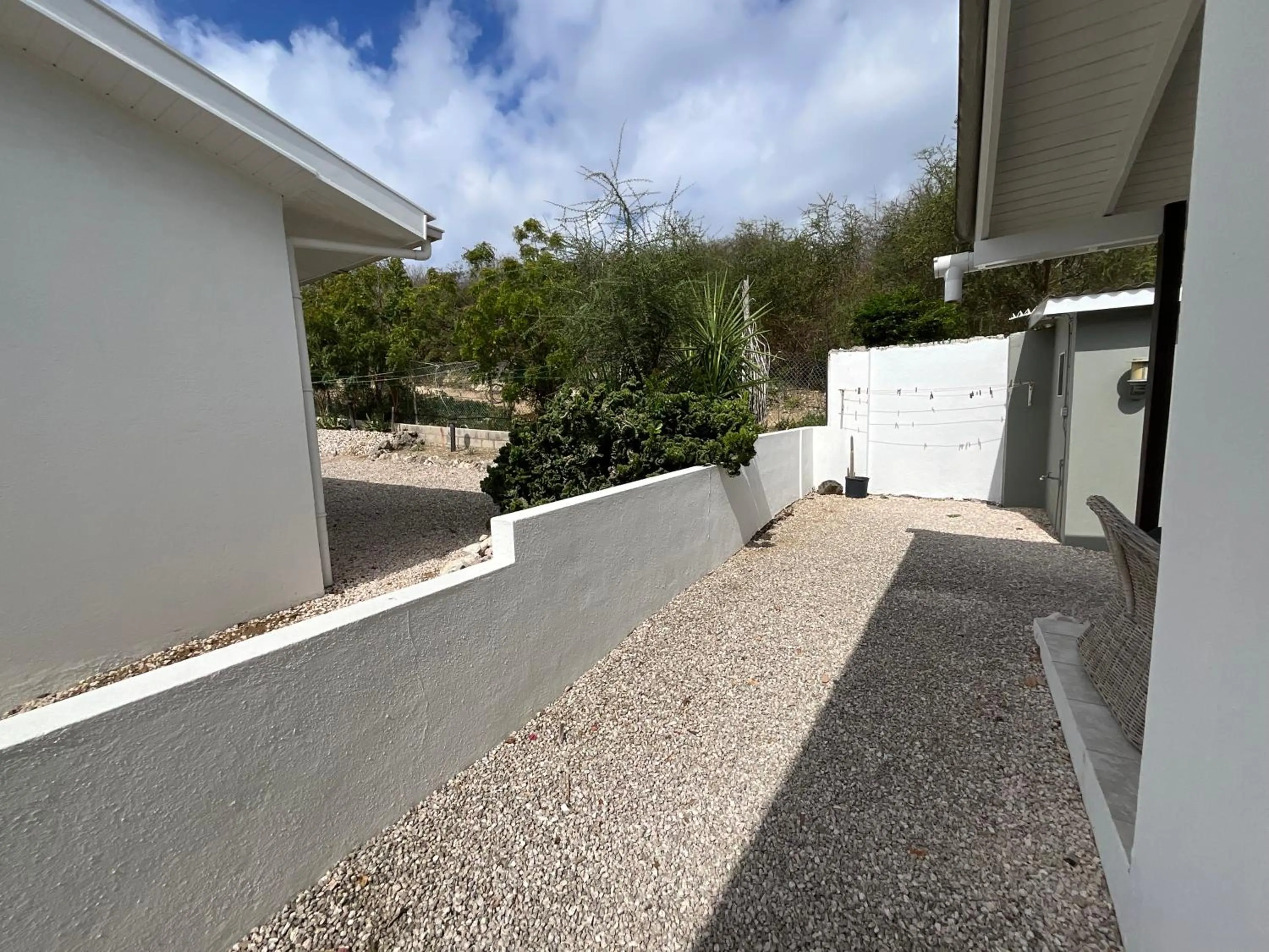 Property building in Bantopa Apartments