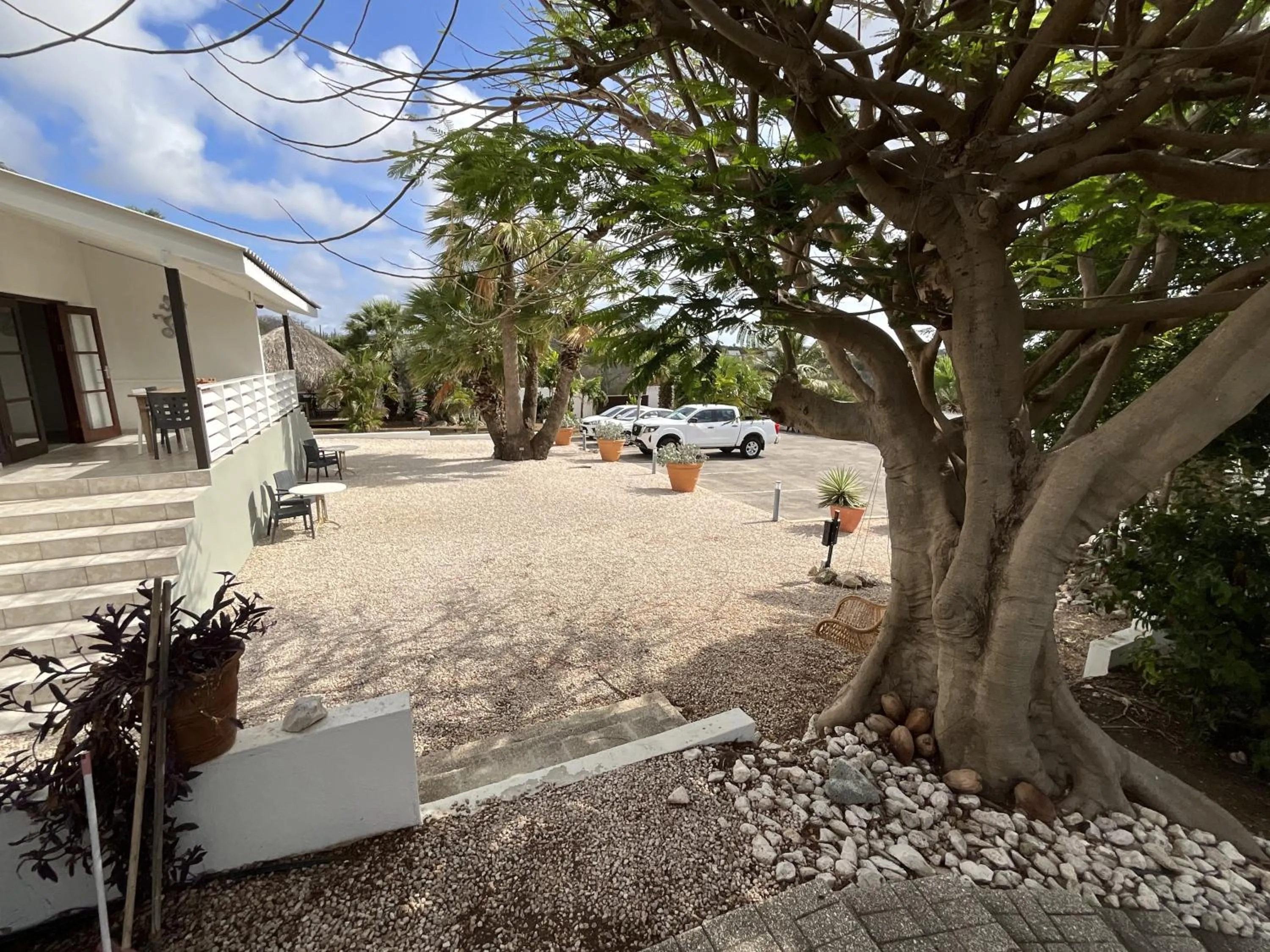 Garden view in Bantopa Apartments