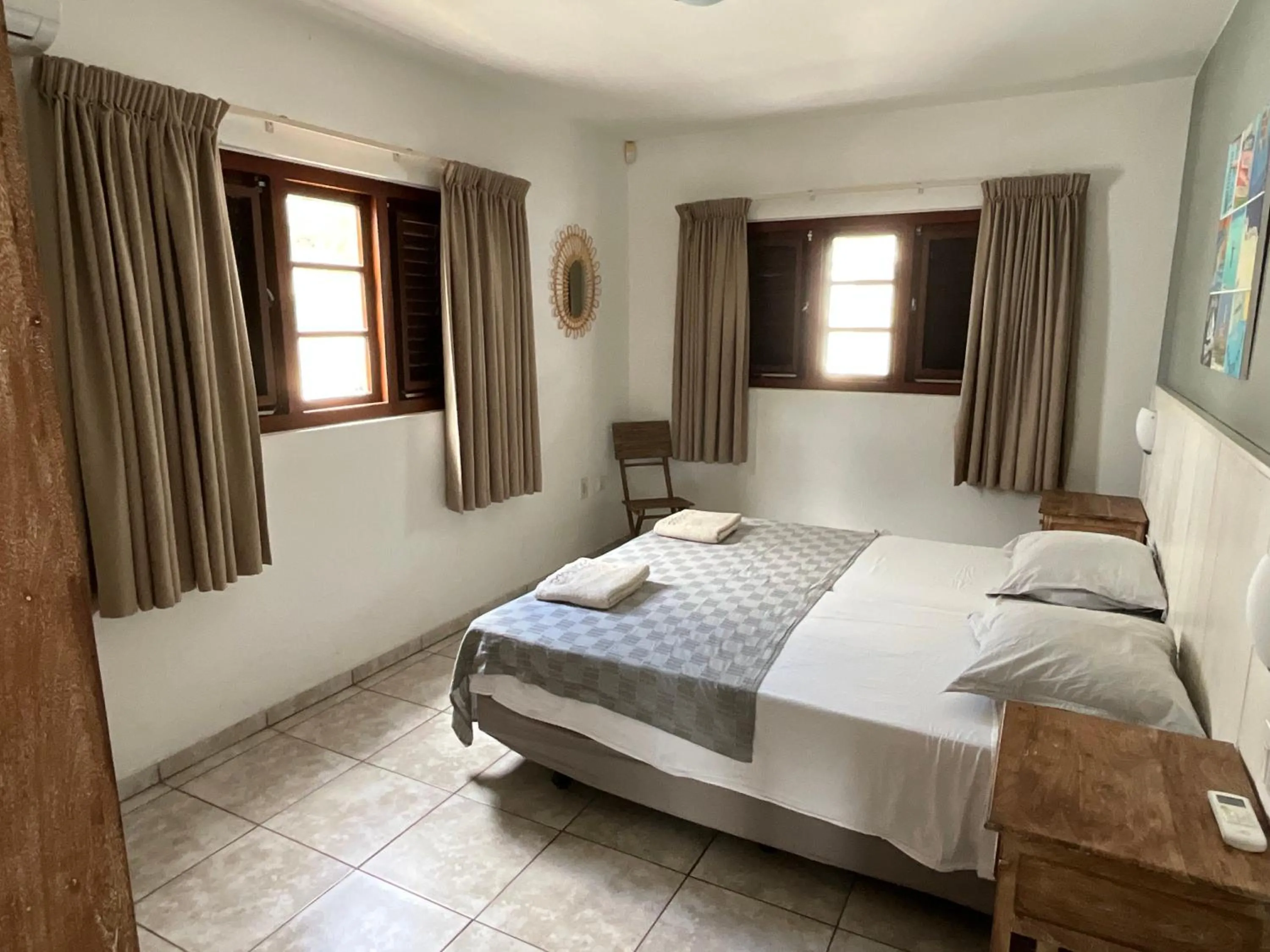 Bedroom, Bed in Bantopa Apartments
