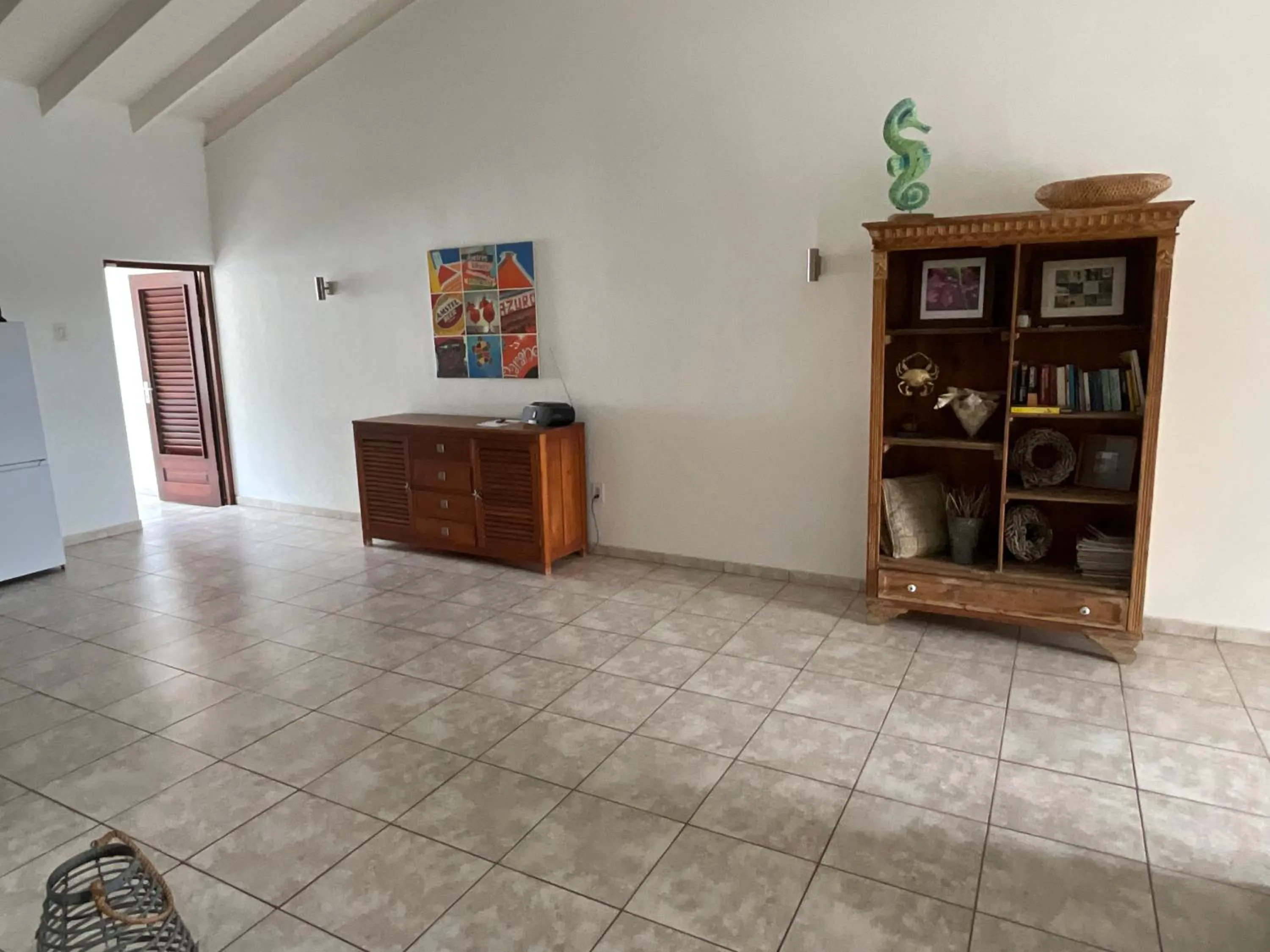 Living room in Bantopa Apartments