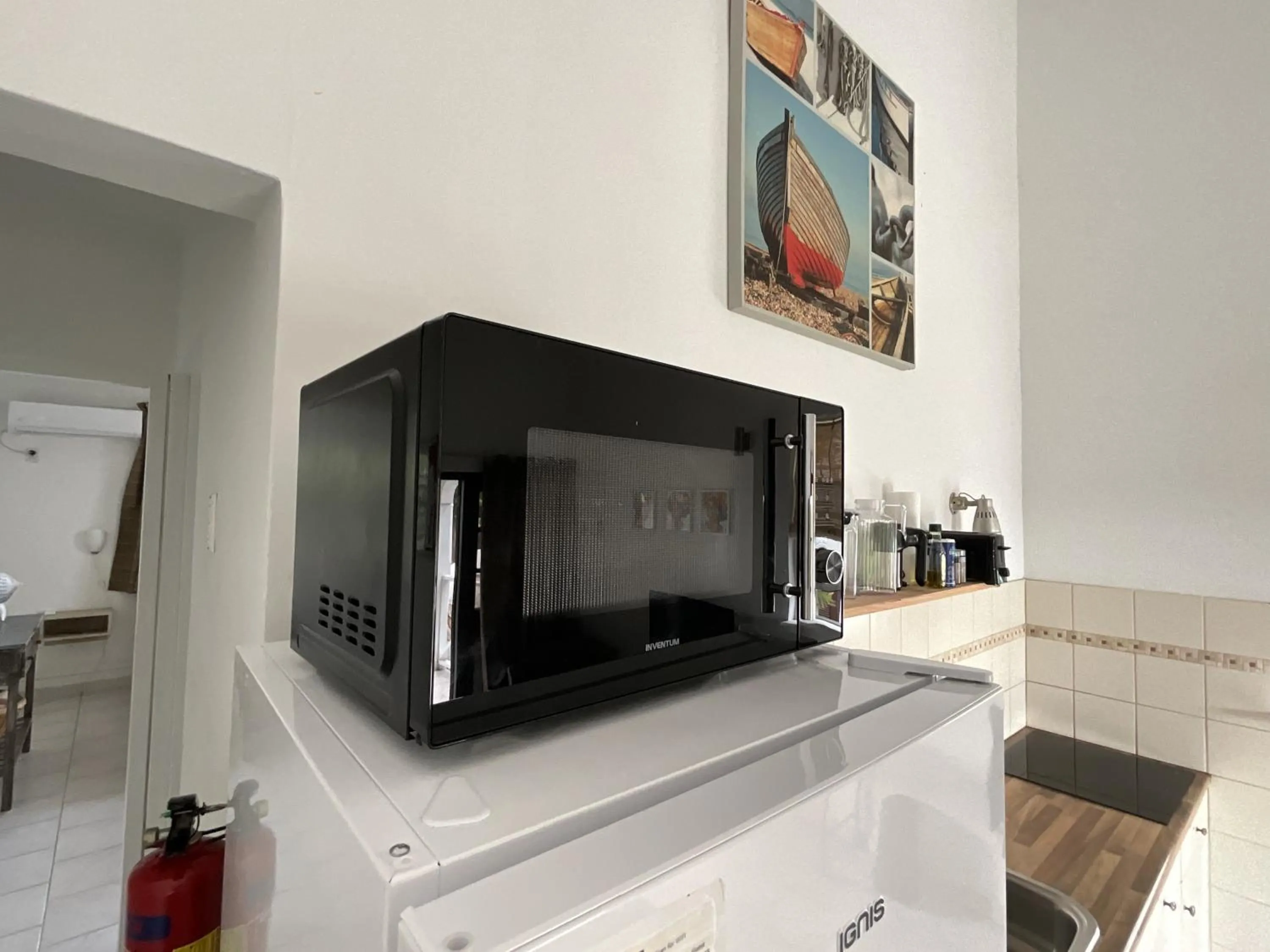 Coffee/tea facilities in Bantopa Apartments