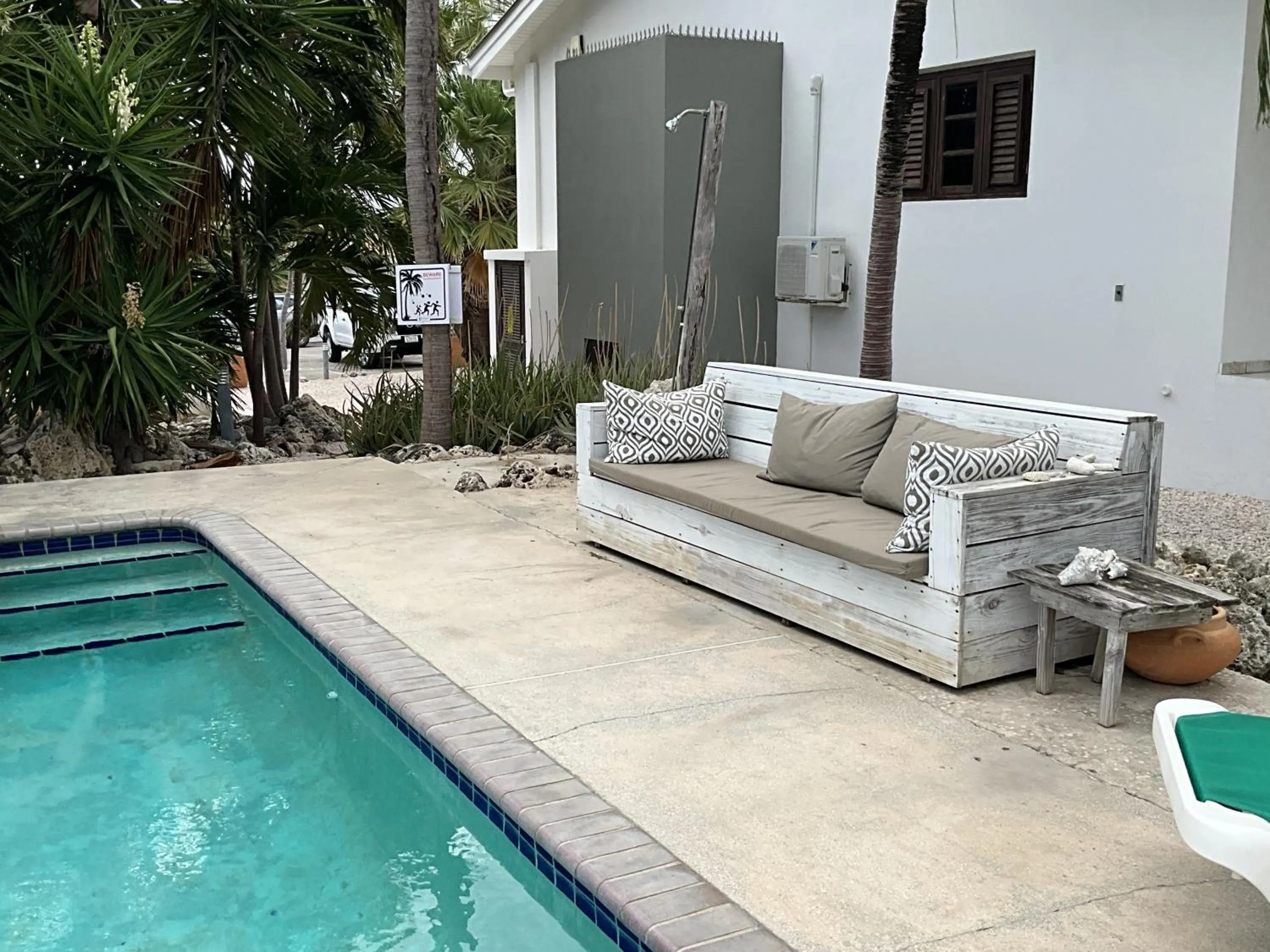 Balcony/Terrace in Bantopa Apartments