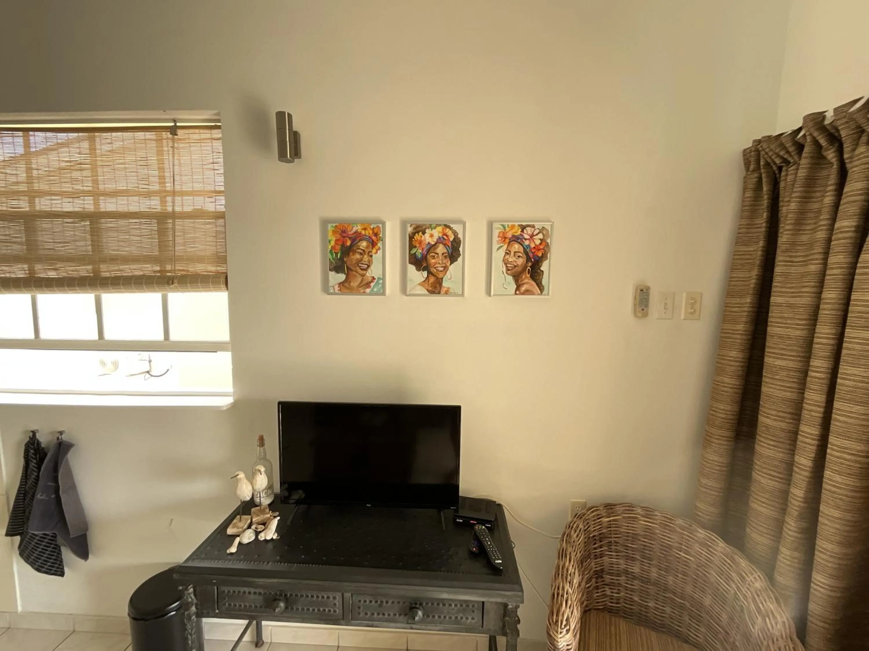 TV and multimedia in Bantopa Apartments