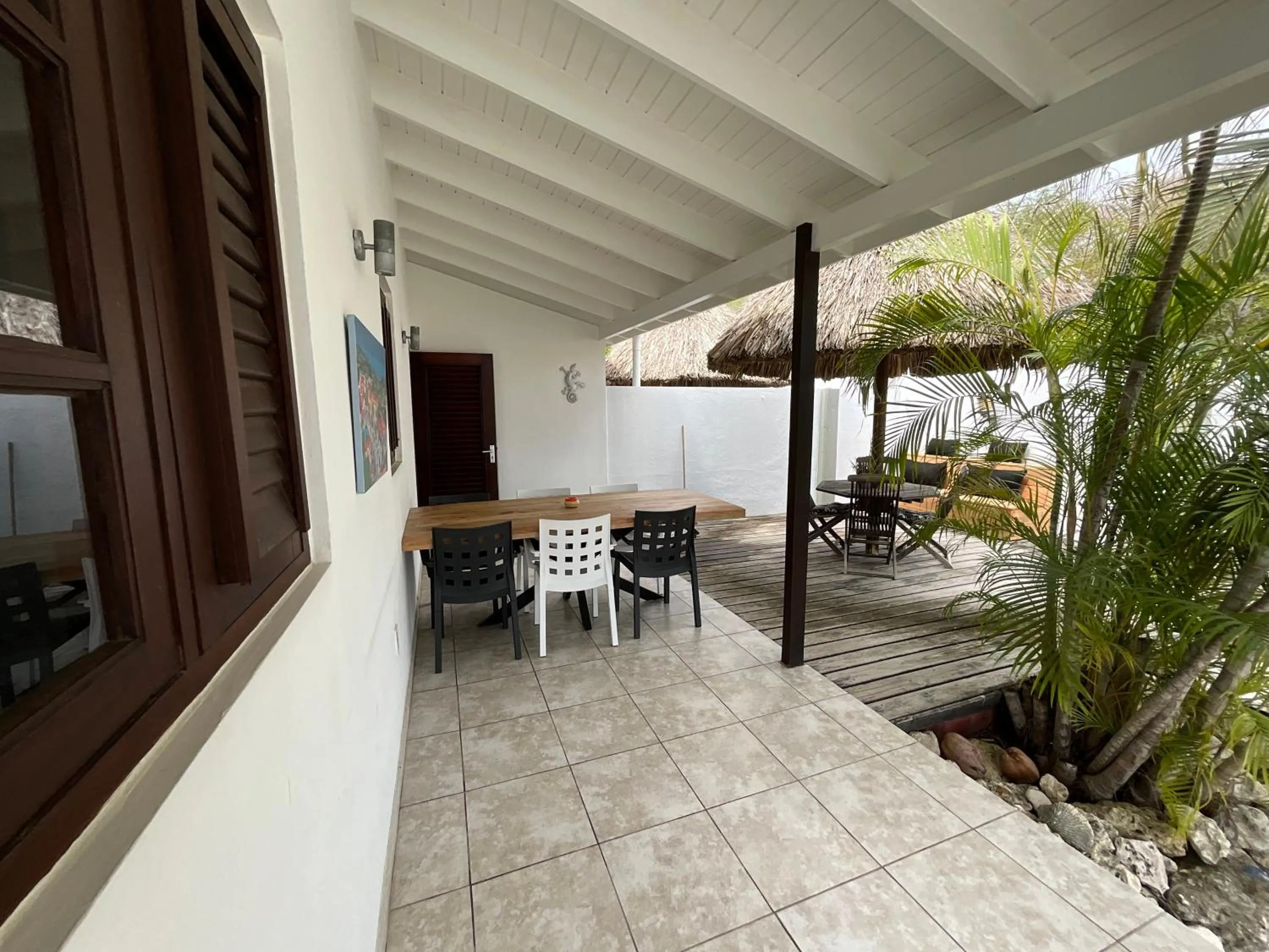 Garden in Bantopa Apartments