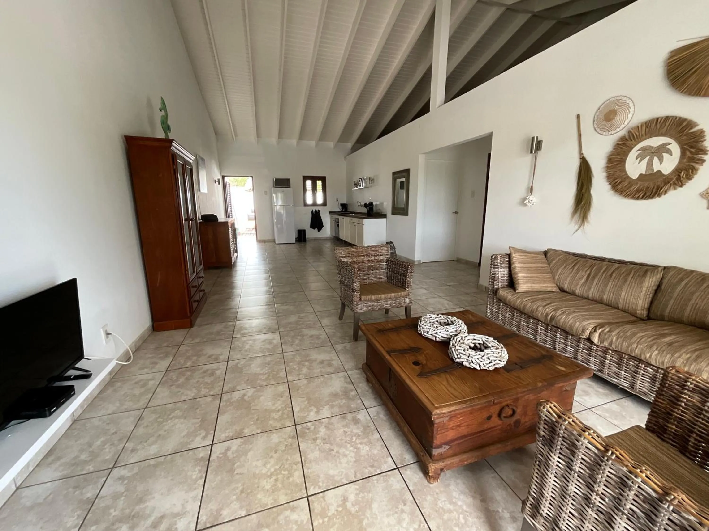 Living room in Bantopa Apartments