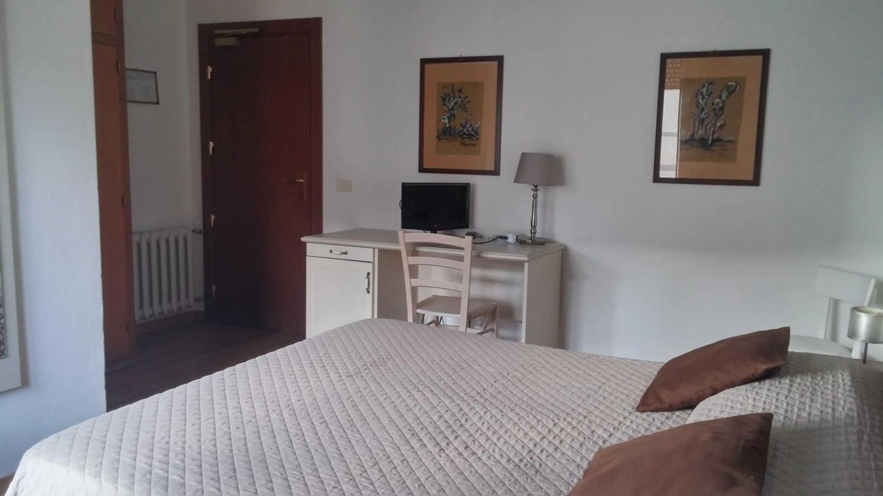 Bed in Hotel Ariston