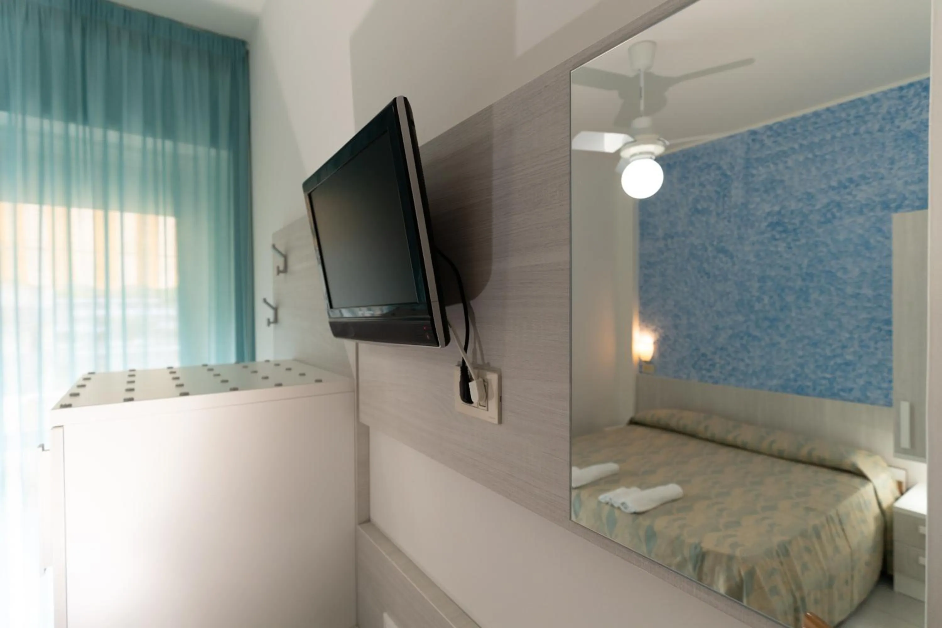 TV and multimedia in Hotel Florida