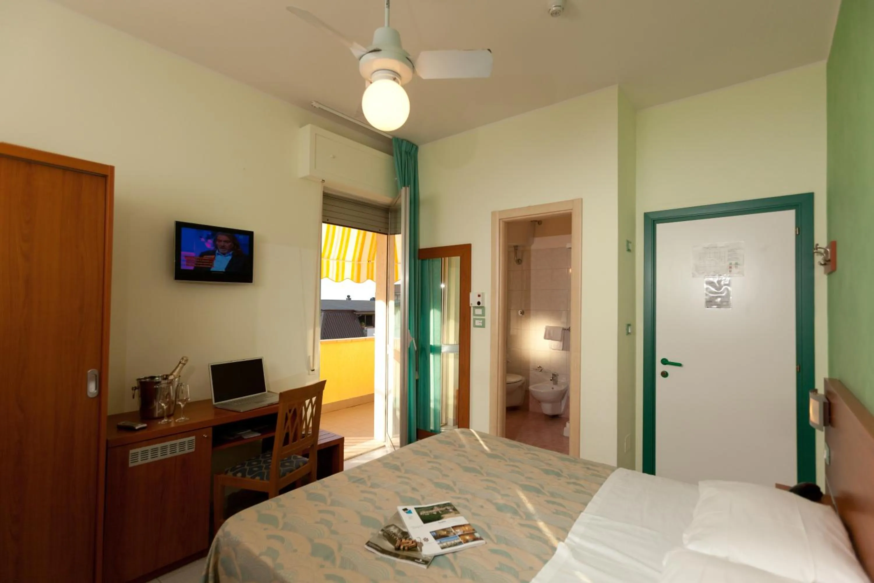 Bedroom in Hotel Florida