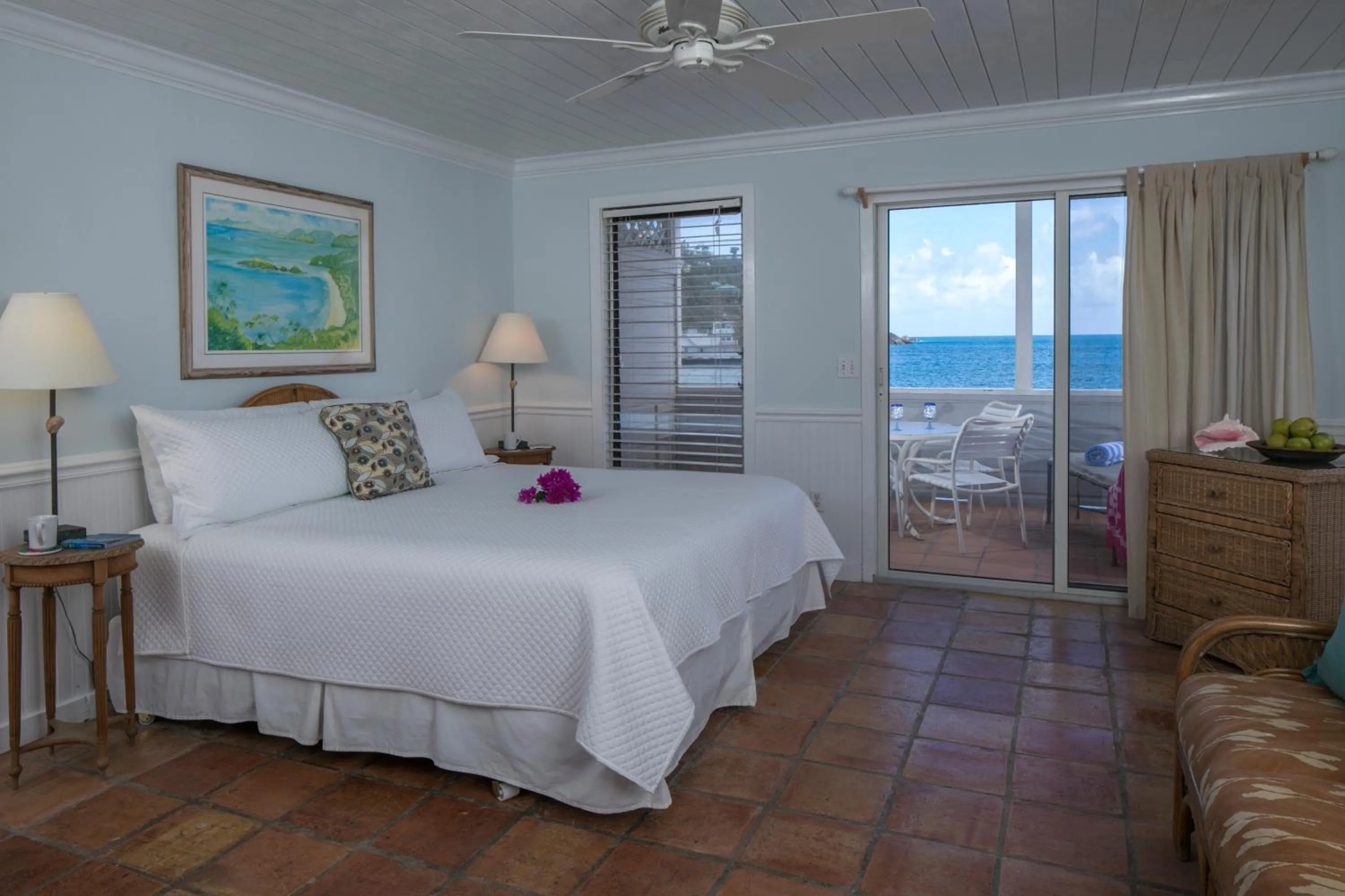 Bed in Coconut Coast Villas