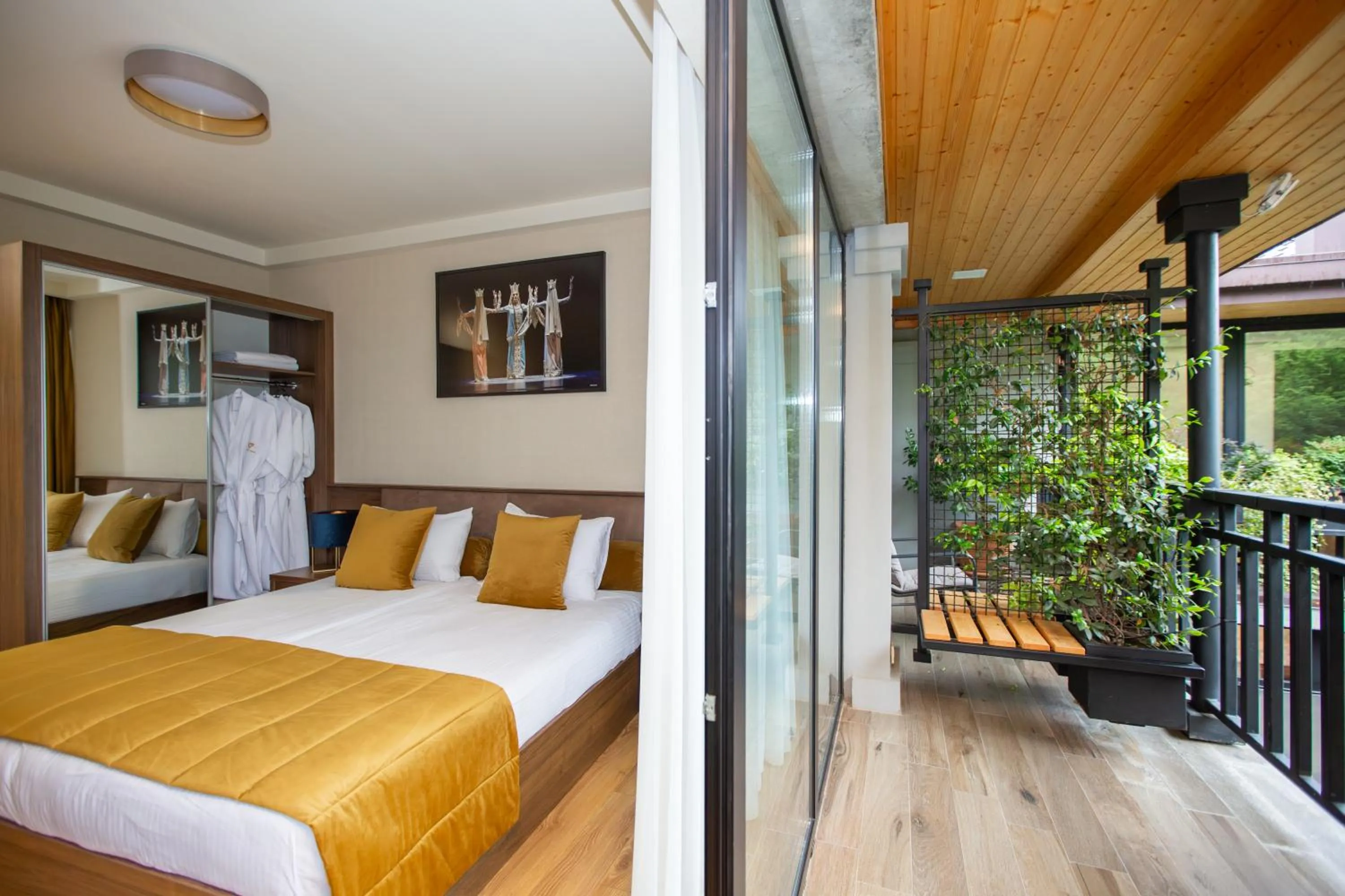 Bedroom, Bed in Seventeen Rooms