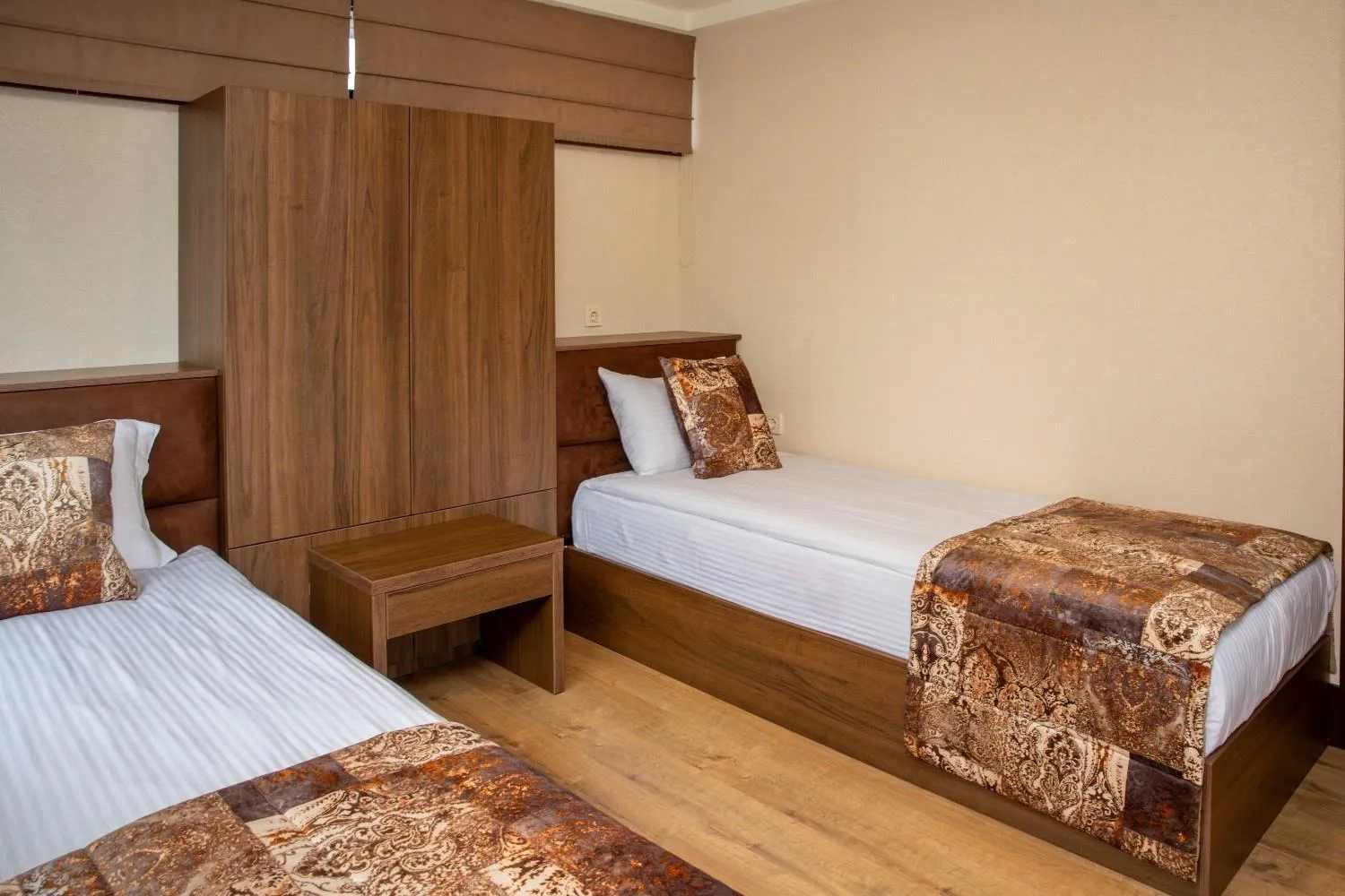 Bathroom, Bed in Seventeen Rooms