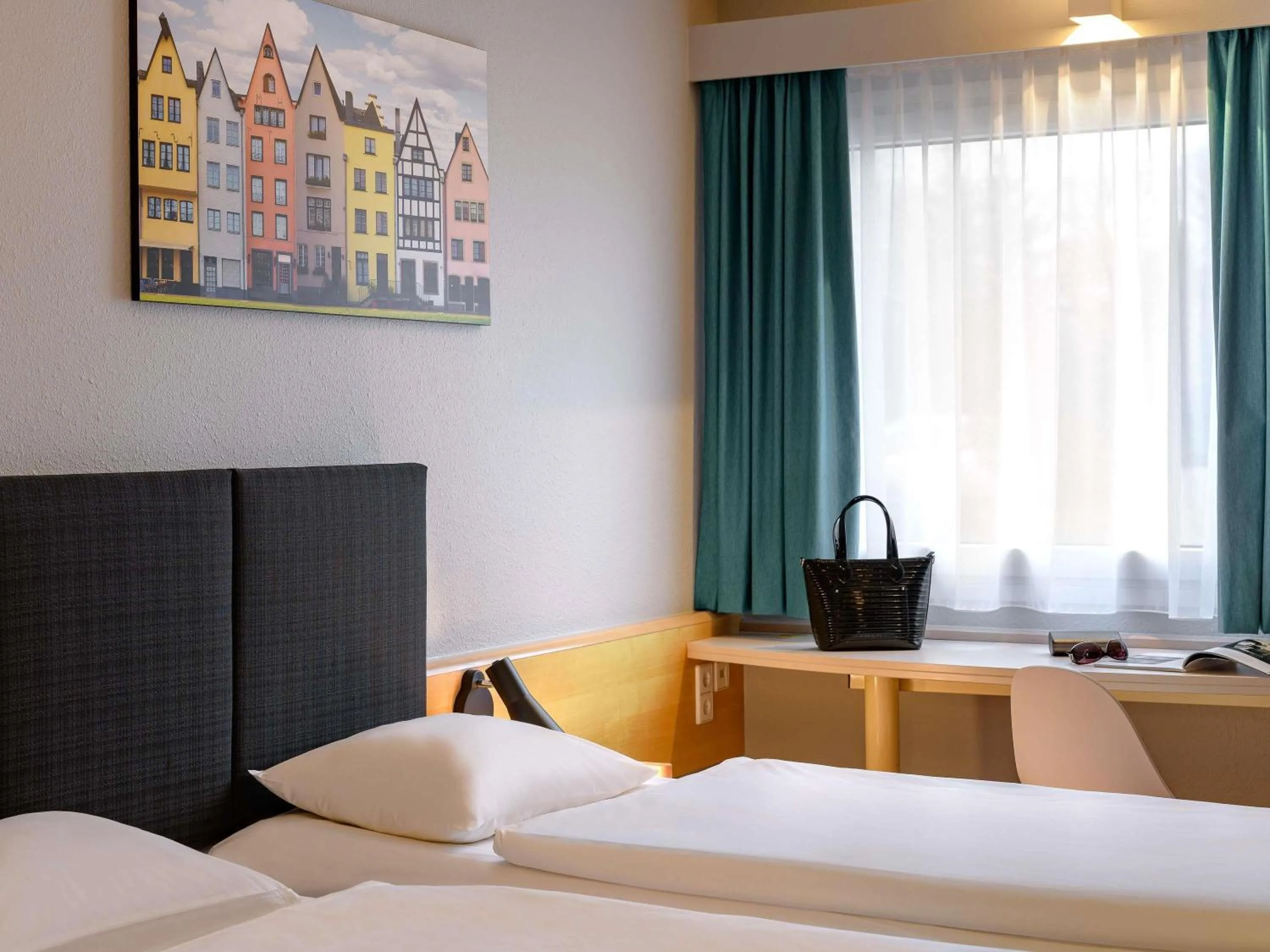 Bed in ibis Köln Frechen