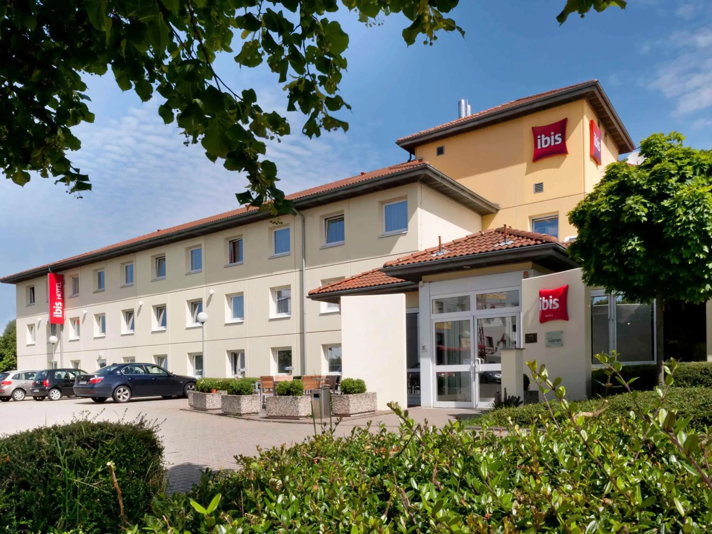 Property building in ibis Köln Frechen Property building in ibis Köln Frechen