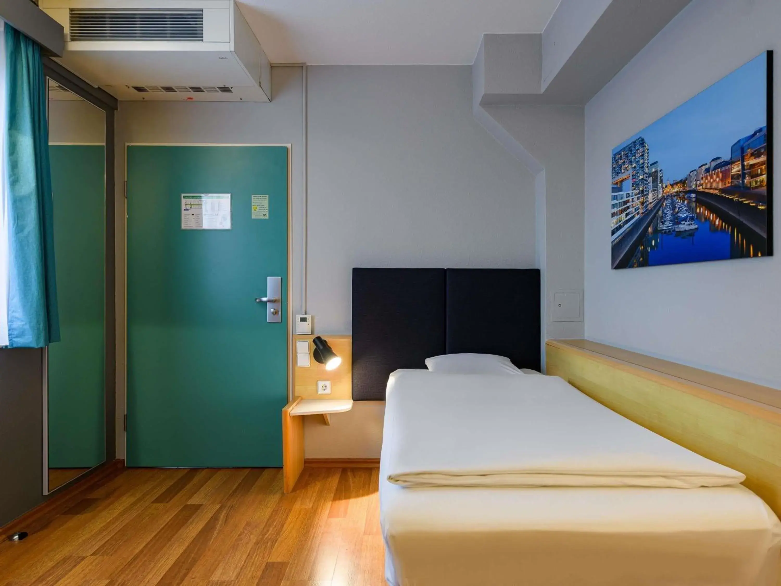 Bedroom, Bed in ibis Köln Frechen Bedroom, Bed in ibis Köln Frechen