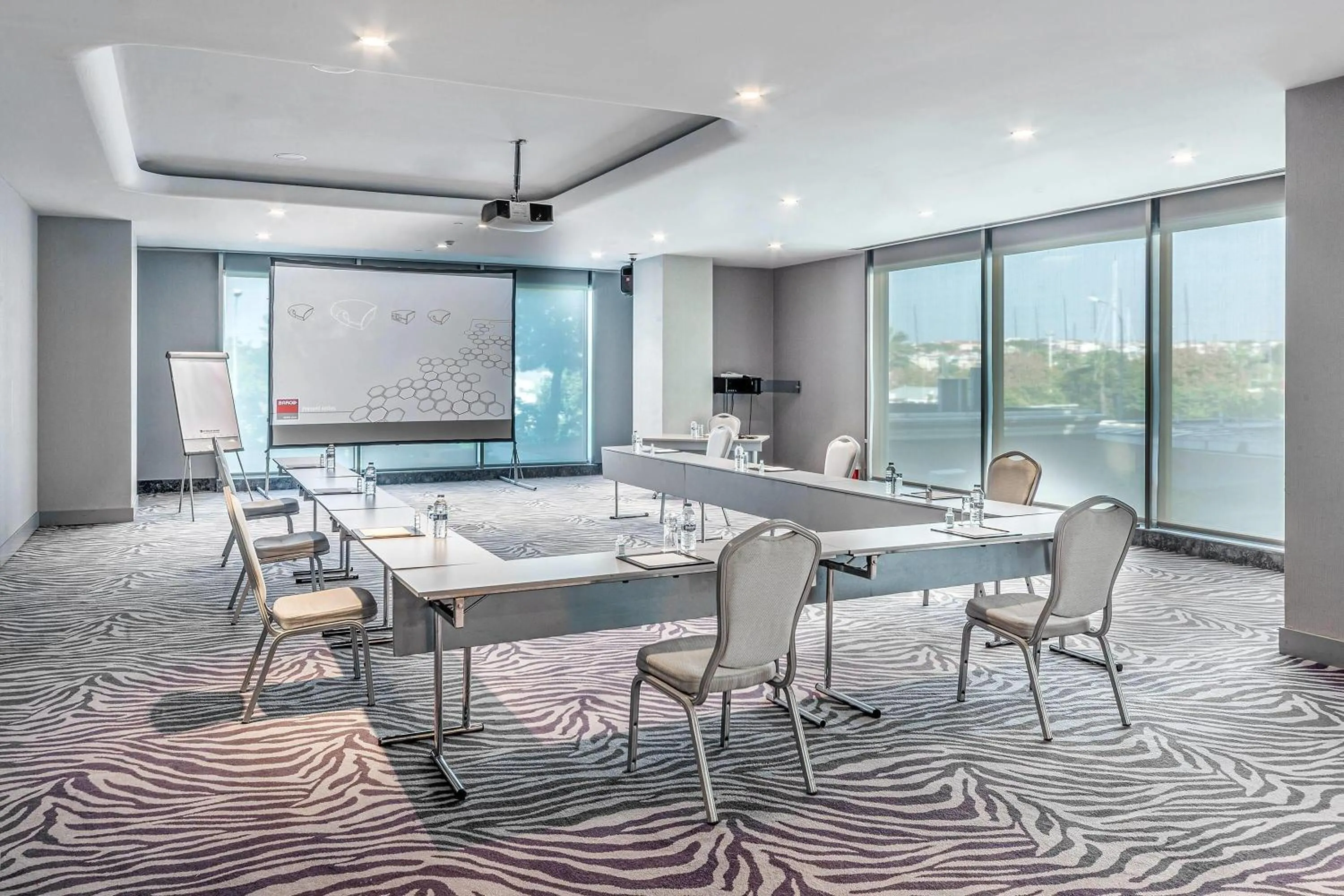 Meeting/conference room in Wyndham Grand Istanbul Kalamış Marina Hotel