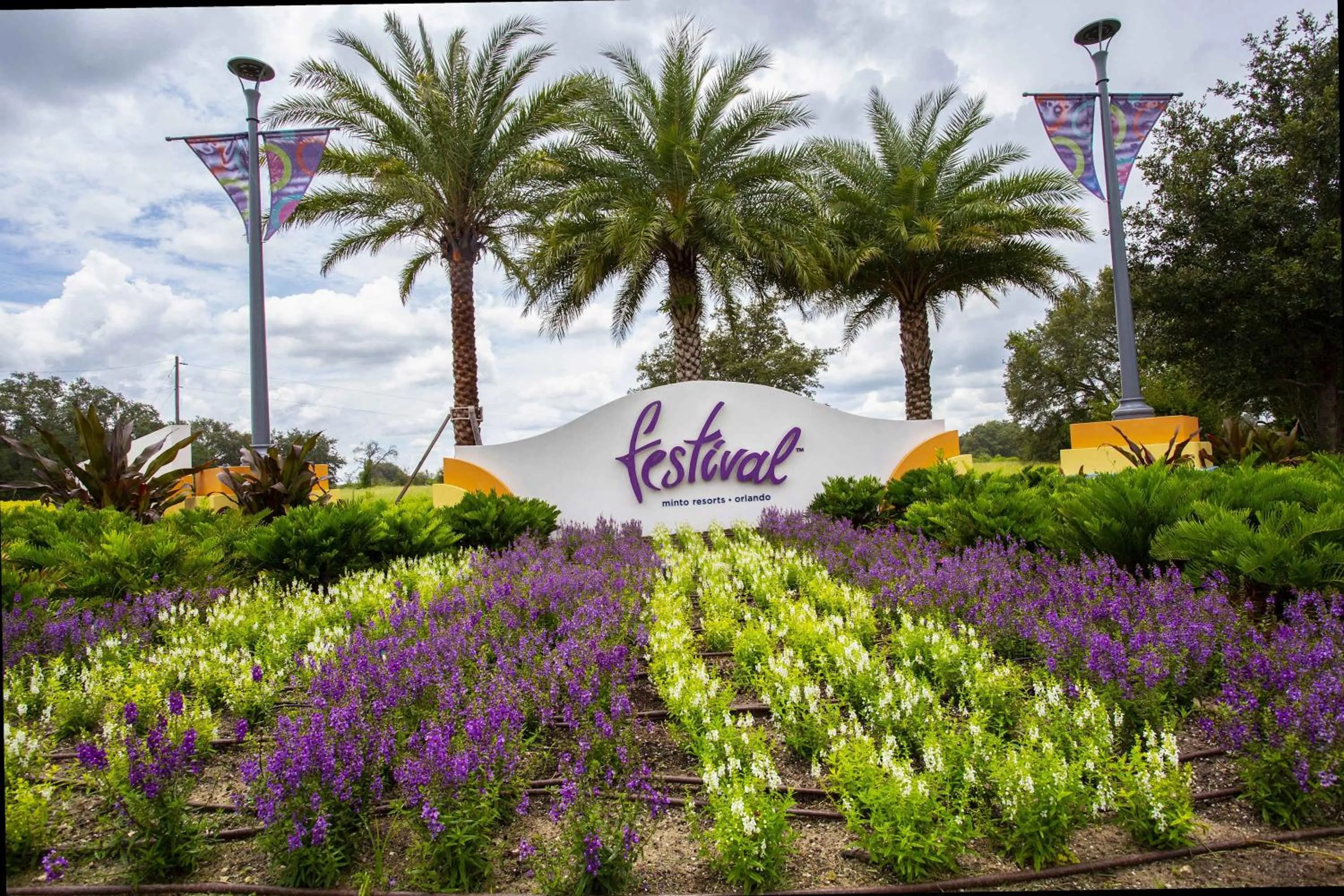 Stunning 5 Bd Home w/ Pool Close to Disney 174