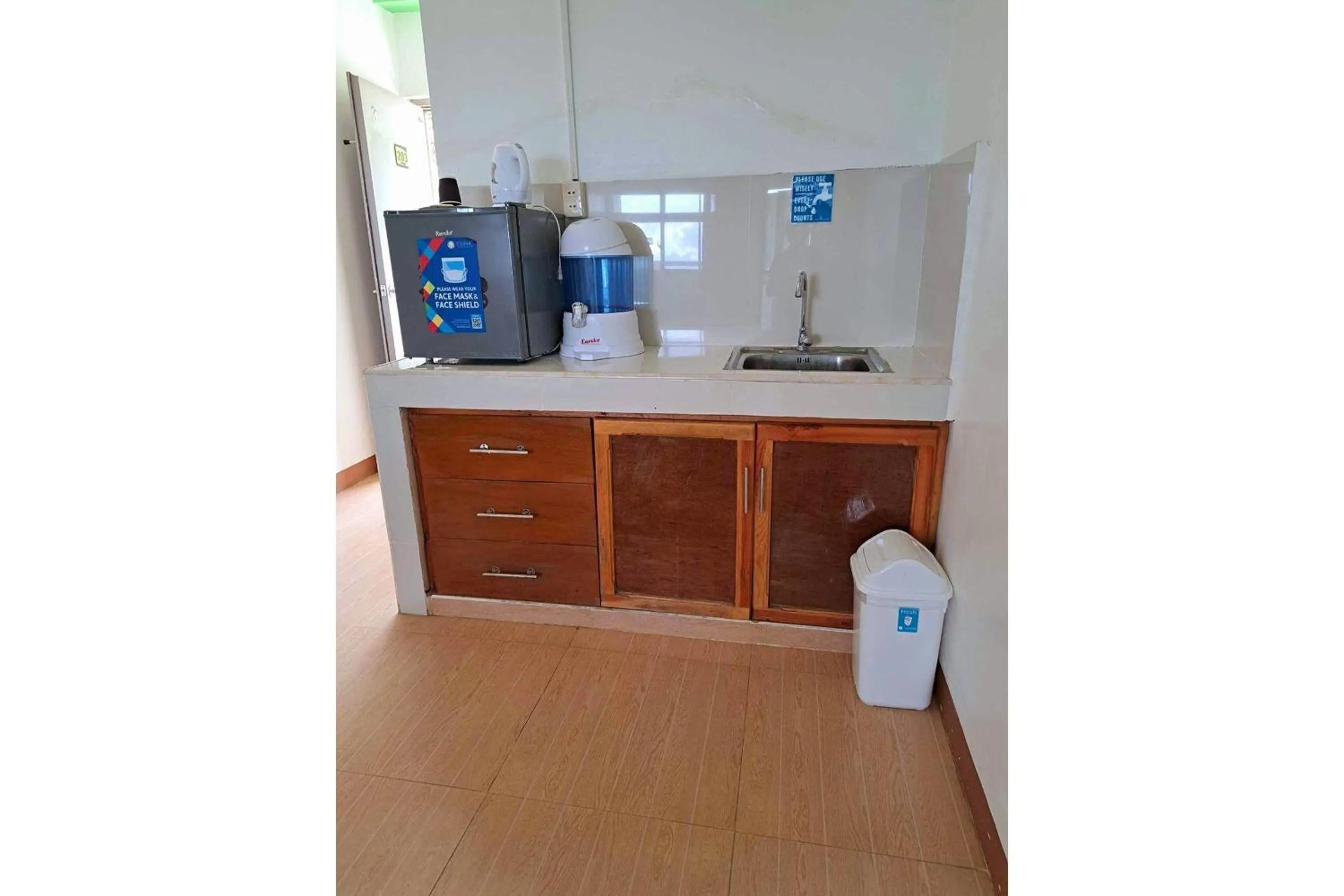 kitchen in Wanay's Rocky Mountain Homestay