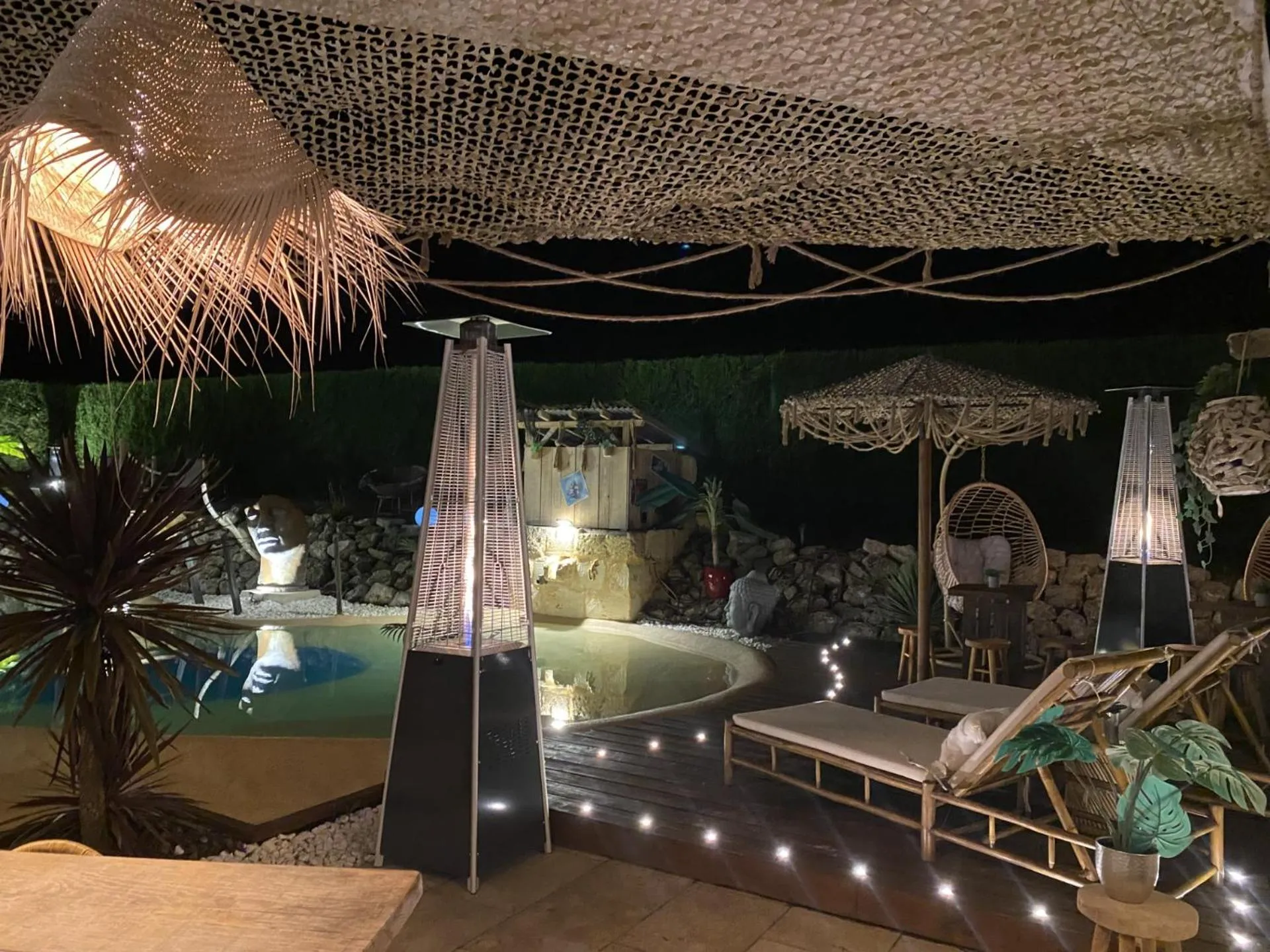 Patio in Le Relais de la Chouette