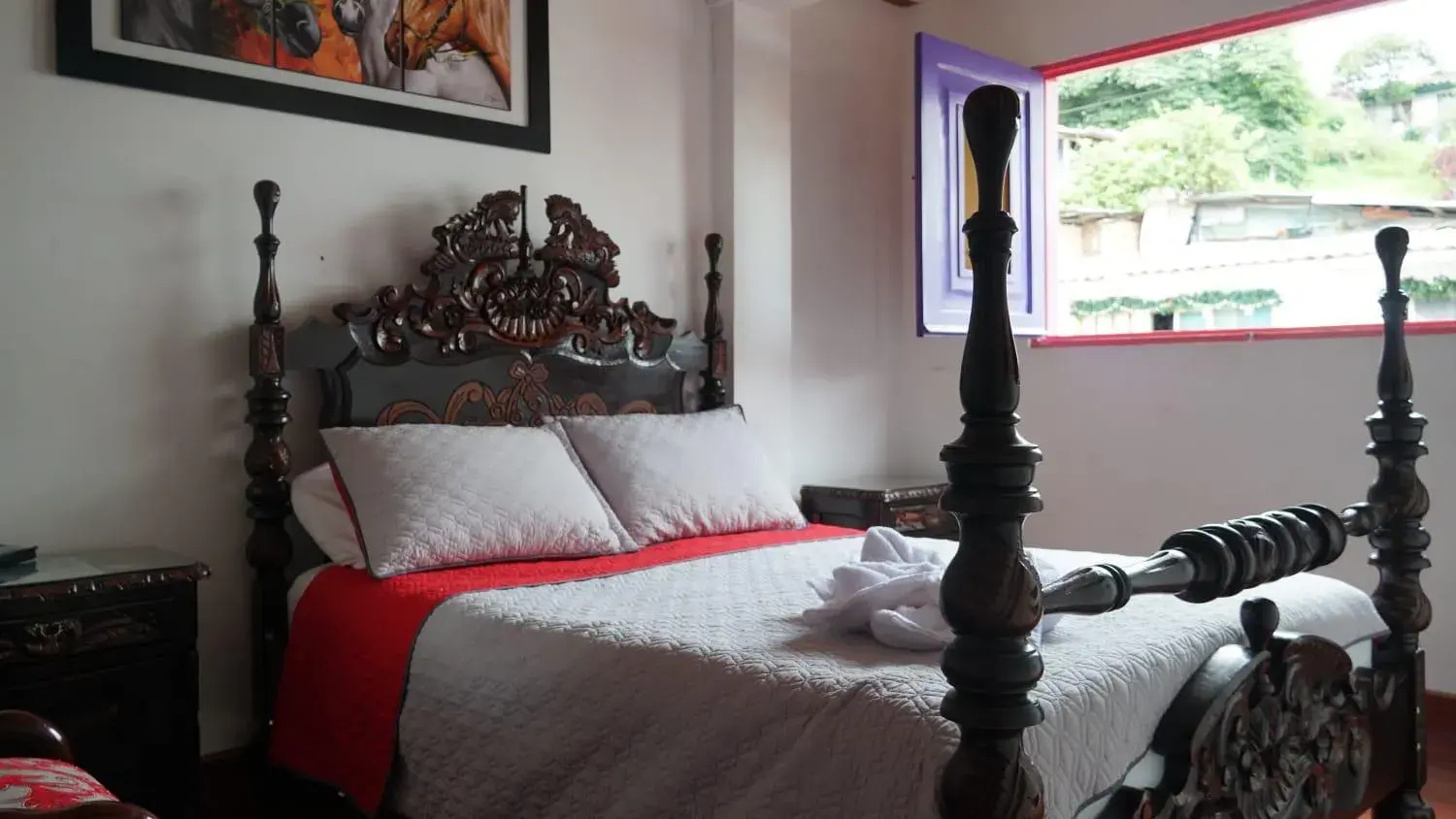 Deluxe Queen Room - single occupancy in Hostal Palmas De Cocora Deluxe Queen Room - single occupancy in Hostal Palmas De Cocora
