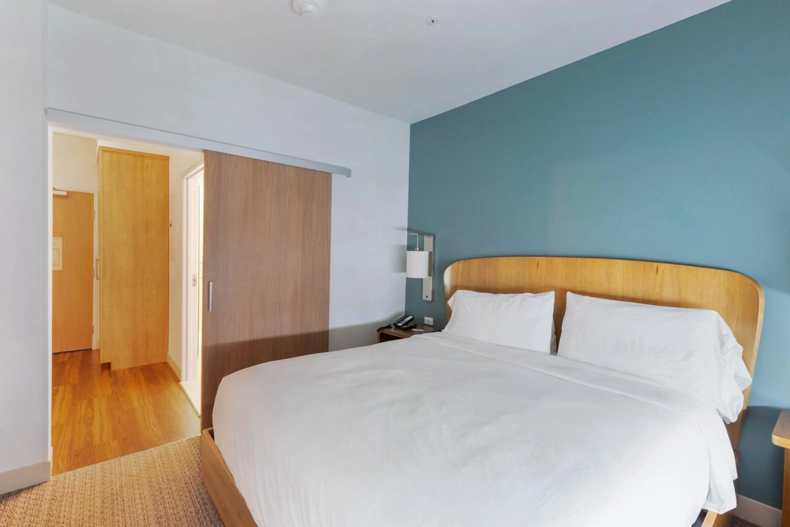 Bed in Element Austin Round Rock