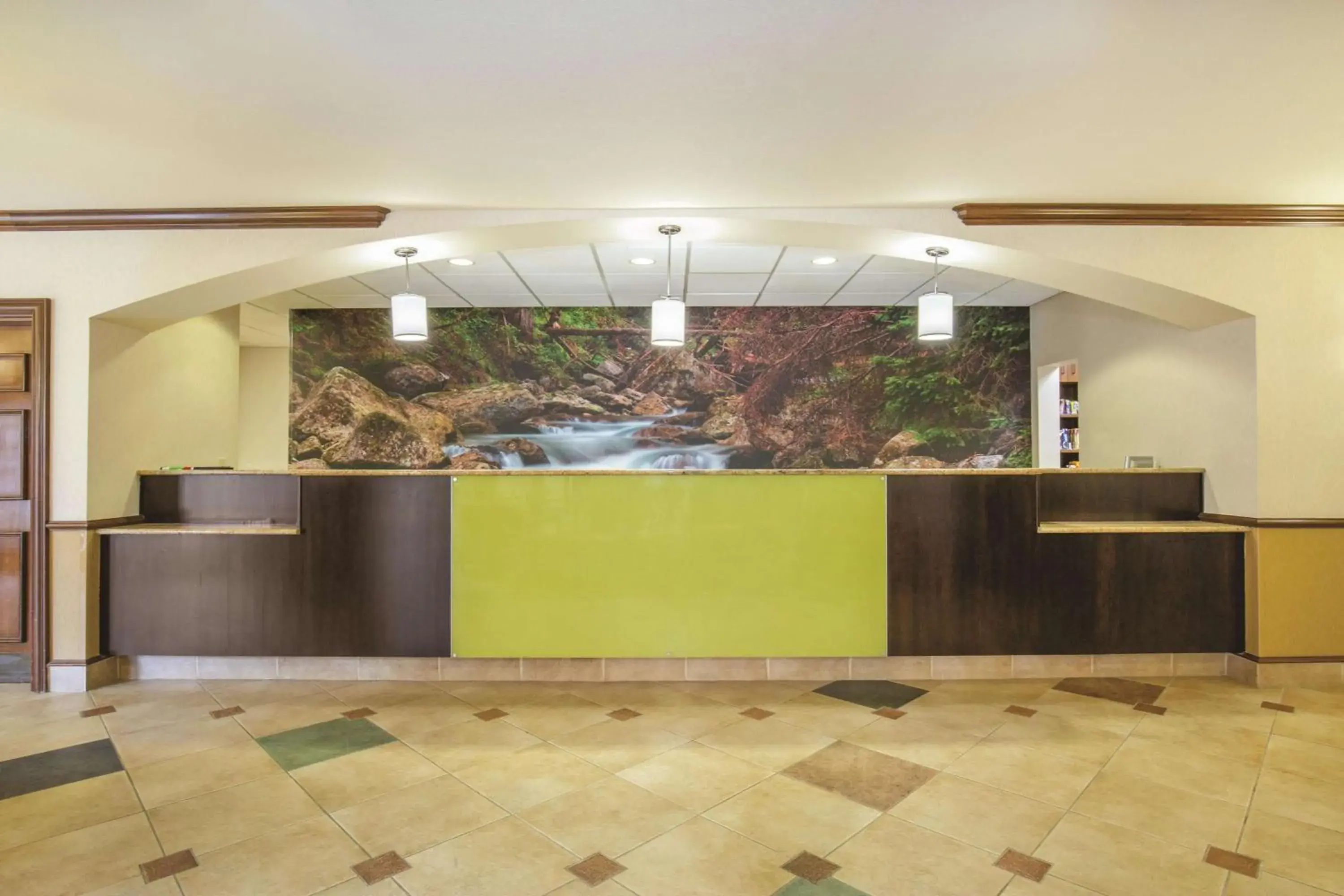 Lobby or reception in La Quinta by Wyndham Bentonville Lobby or reception in La Quinta by Wyndham Bentonville