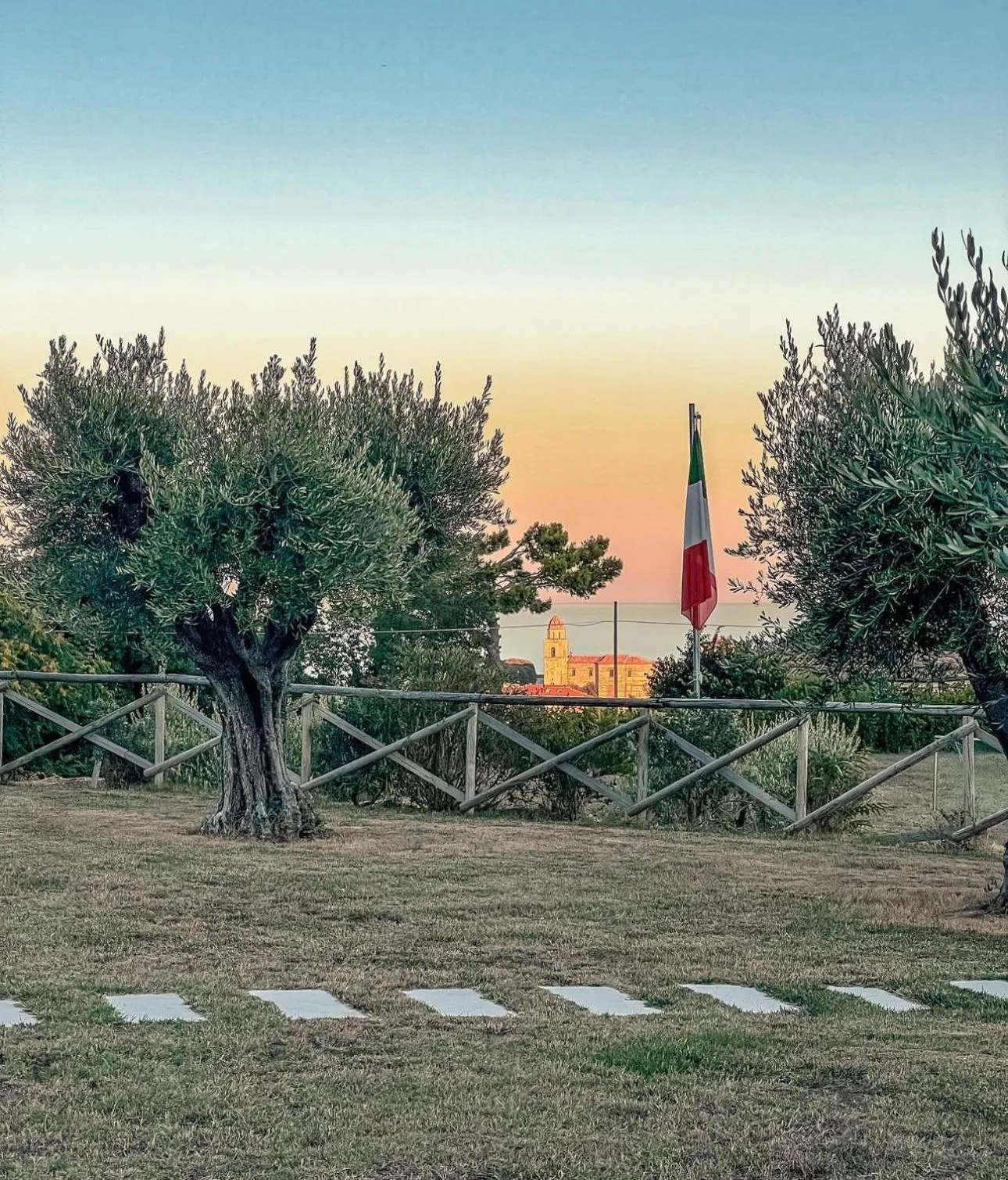 Property building in Hotel Le Cave