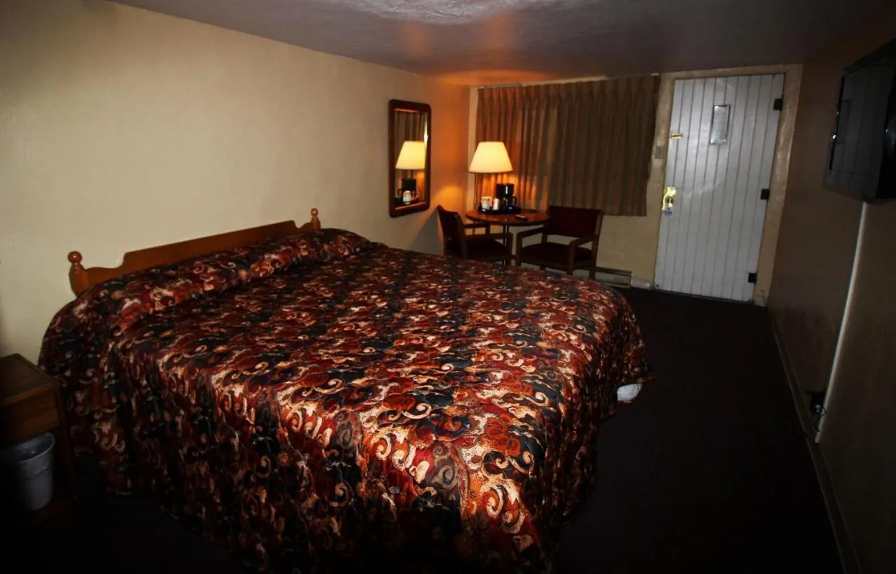 Bed in Topaz Lodge