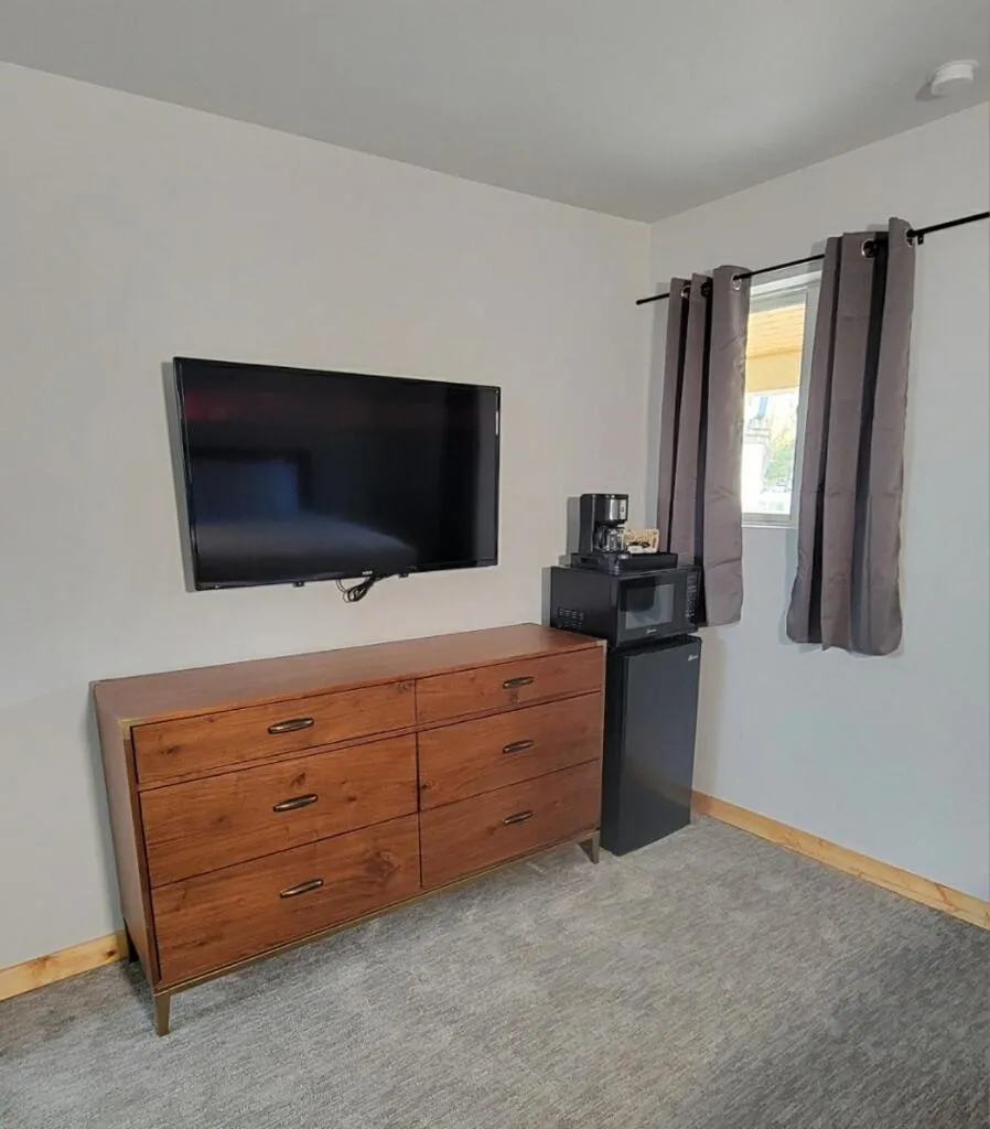 Topaz Lodge