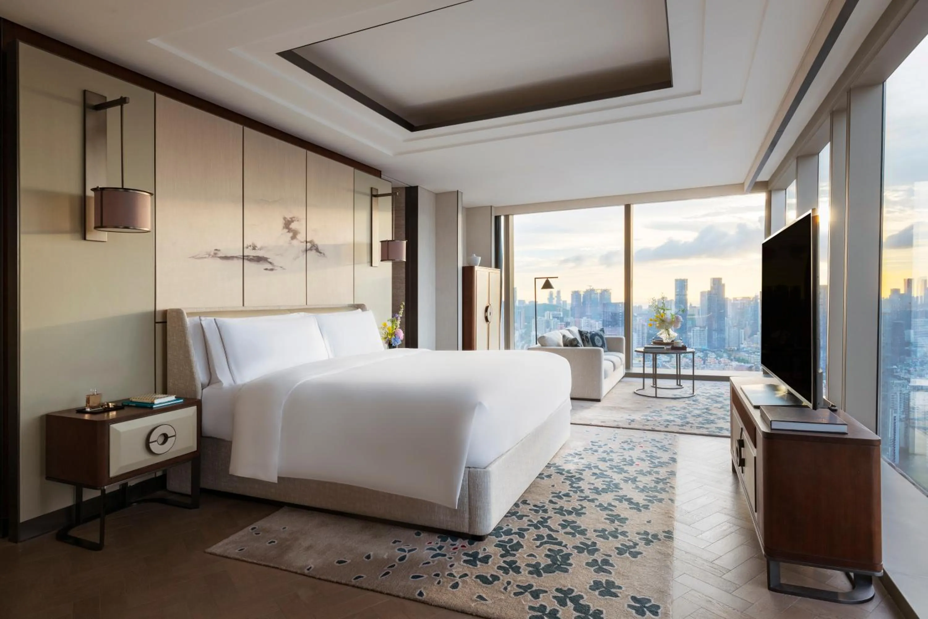 View (from property/room), Bed in Raffles Shenzhen, Situated in the heart of One Shenzhen Bay, Book Now to Enjoy Free Minibar and Happy Hour Privileges at Long Bar on 71F