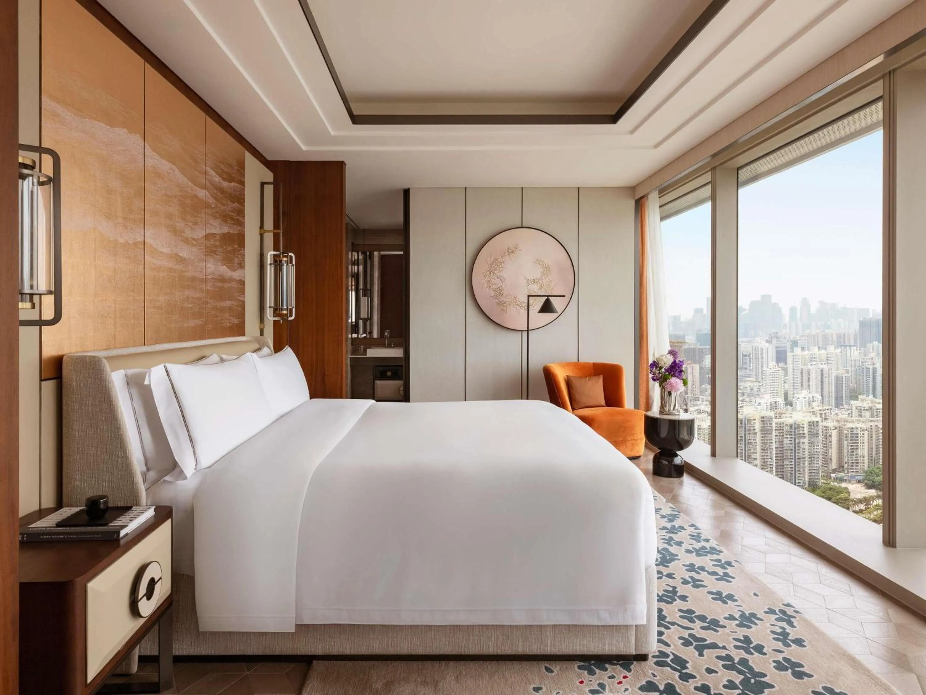 Bedroom, Bed in Raffles Shenzhen, Situated in the heart of One Shenzhen Bay, Book Now to Enjoy Free Minibar and Happy Hour Privileges at Long Bar on 71F