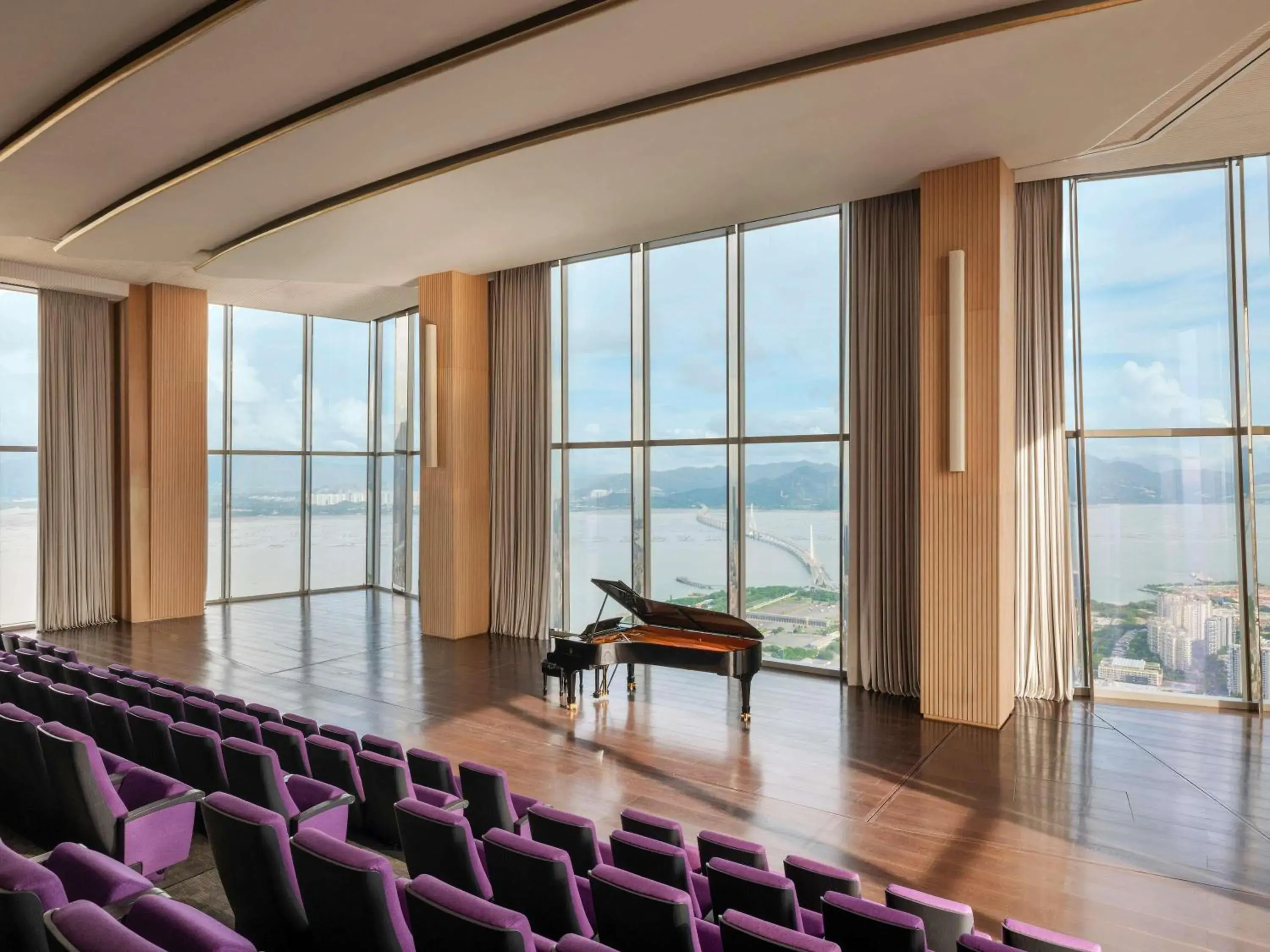 Property building in Raffles Shenzhen, Situated in the heart of One Shenzhen Bay, Book Now to Enjoy Free Minibar and Happy Hour Privileges at Long Bar on 71F Property building in Raffles Shenzhen, Situated in the heart of One Shenzhen Bay, Book Now to Enjoy Free Minibar and Happy Hour Privileges at Long Bar on 71F