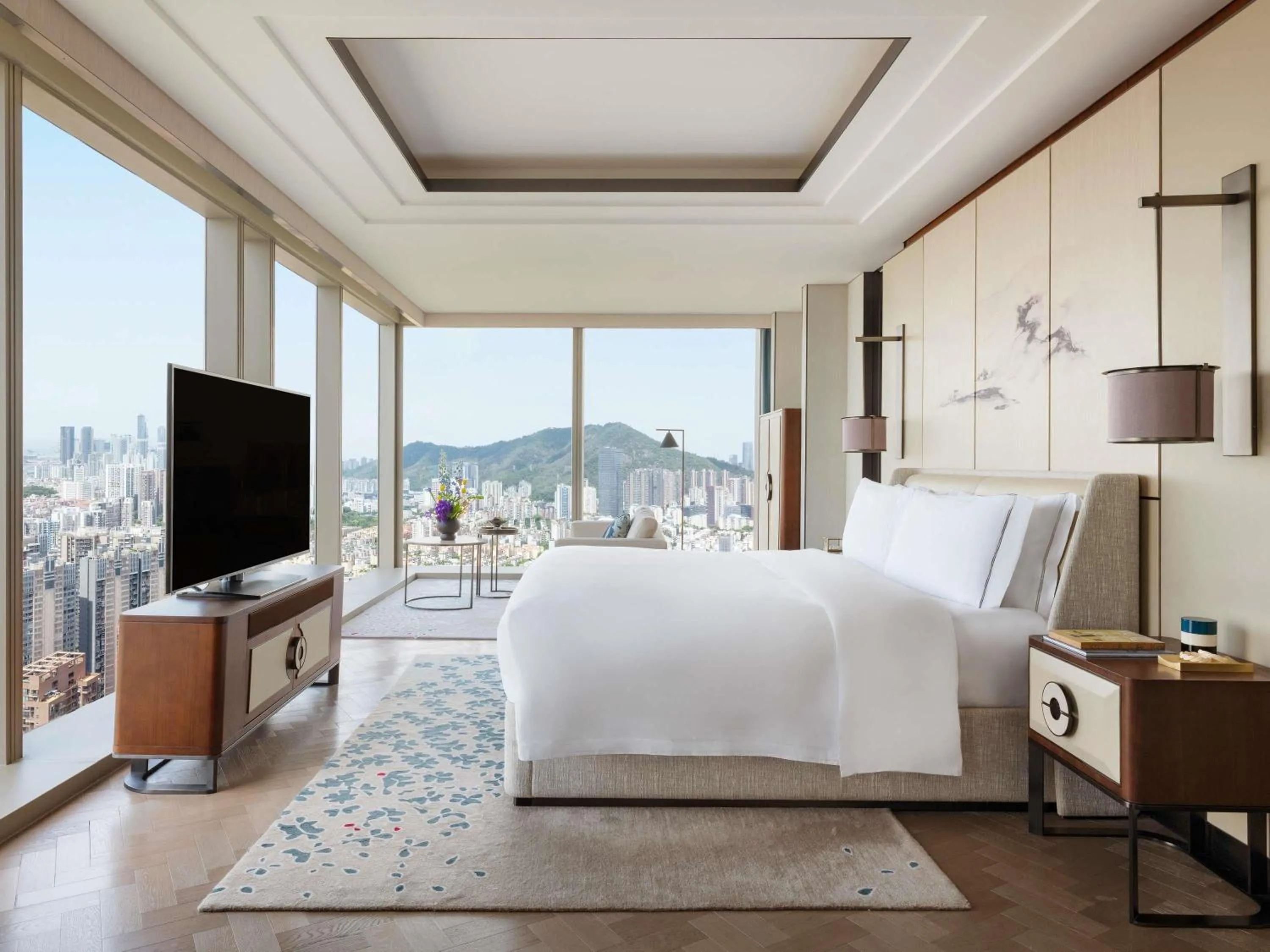 Bedroom, Bed in Raffles Shenzhen, Situated in the heart of One Shenzhen Bay, Book Now to Enjoy Free Minibar and Happy Hour Privileges at Long Bar on 71F